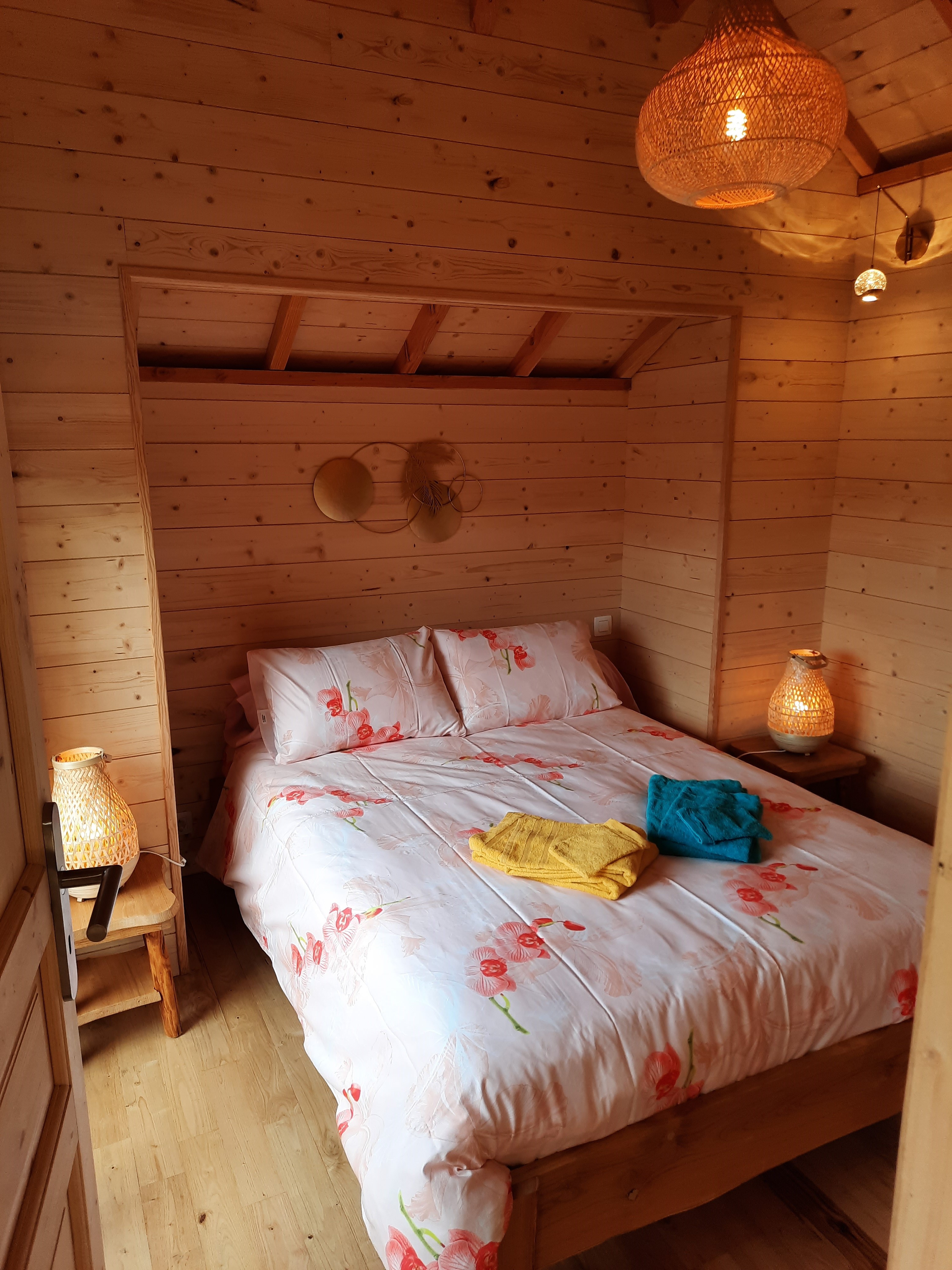 Cabane Maldive — Nuit perchée avec vue panoramique à Drôme à Vercors — détail architectural