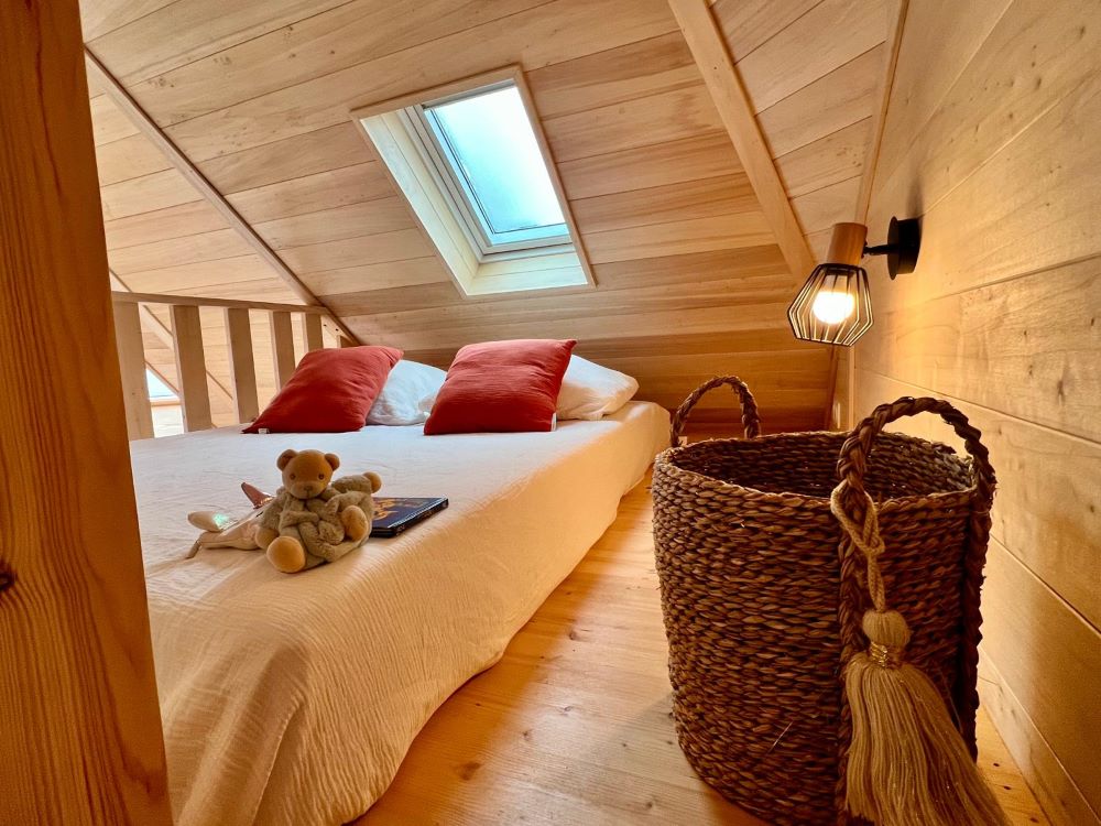 Cabane Boréalis — Cabane avec jacuzzi privatif à Ain à Meillonnas — détail architectural