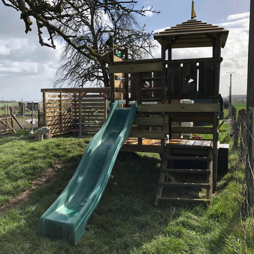 Tente Sibley T3 — Séjour nature avec spa à Eure-et-Loir à Chartres — cuisine