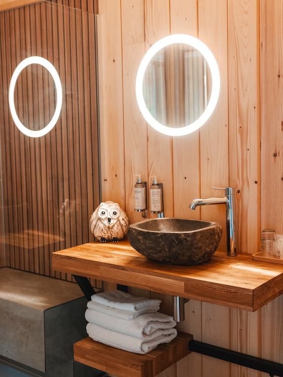 Cabane Spa Harmonie : une immersion dans les arbres en Picardie à Rosoy-En-Multien — chambre