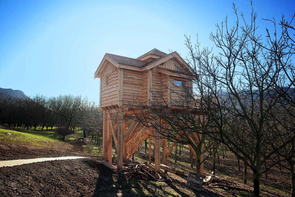 Le Nid du Pinson — Cabane dans les arbres avec spa à Vercornoix à Saint-Jean-En-Royans — vue intérieure