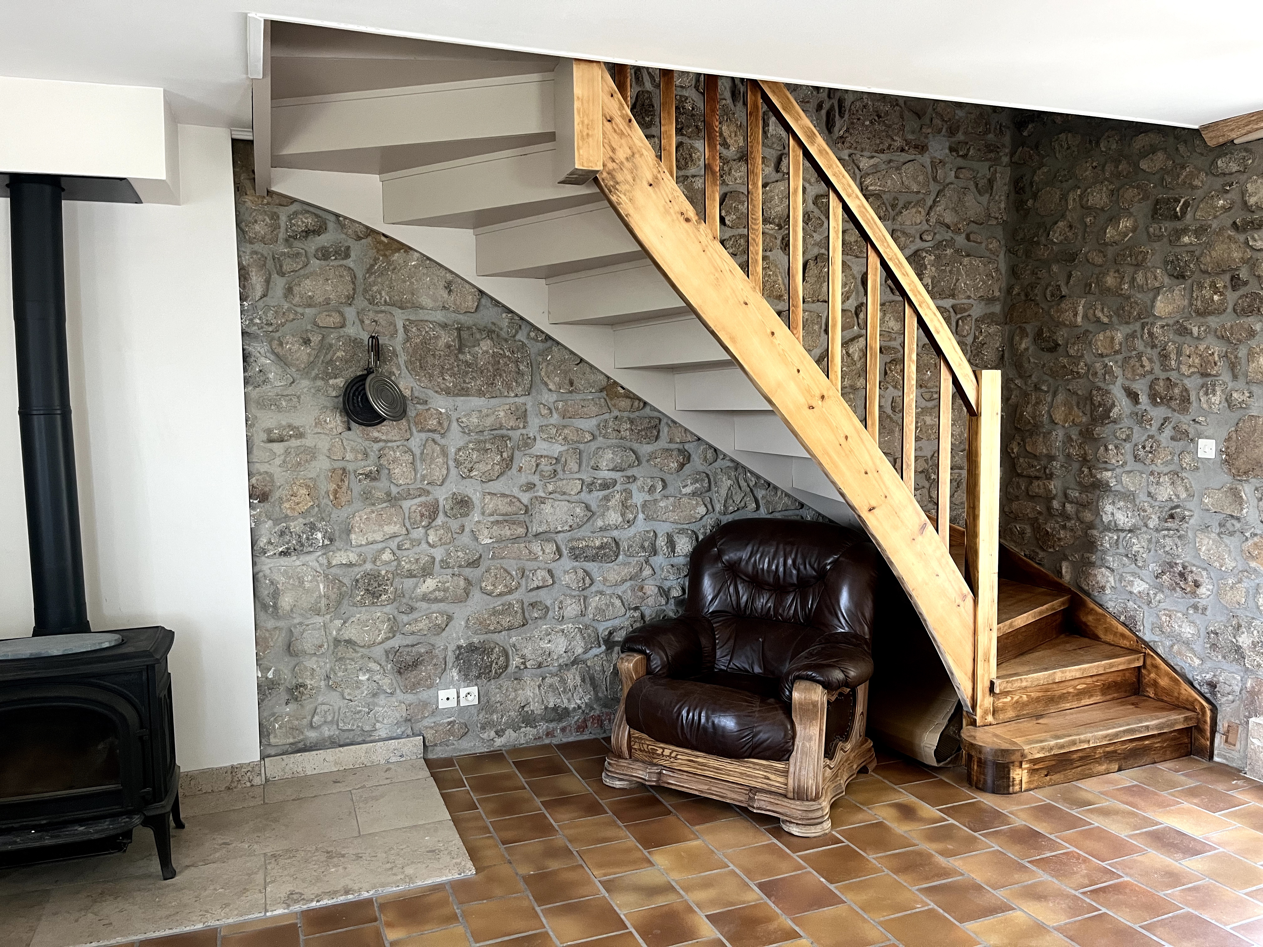 Gîte du domaine Solio — Maison insolite avec spa à Ardèche à Aubenas — cuisine