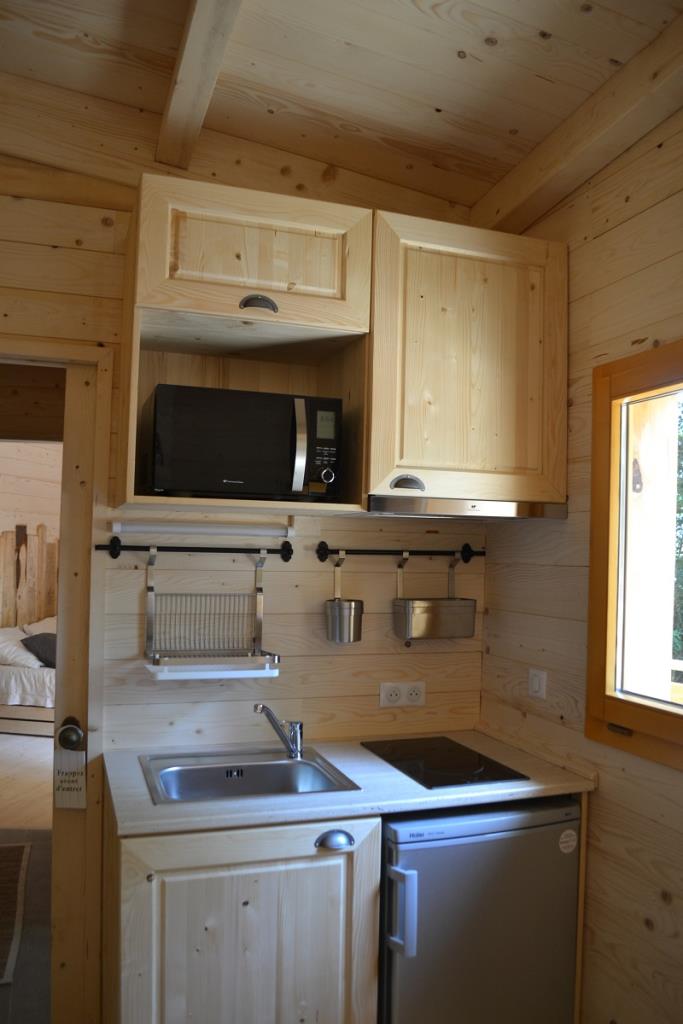 Lodge Bohème : une cabane poétique en pleine nature à Magné — environnement naturel