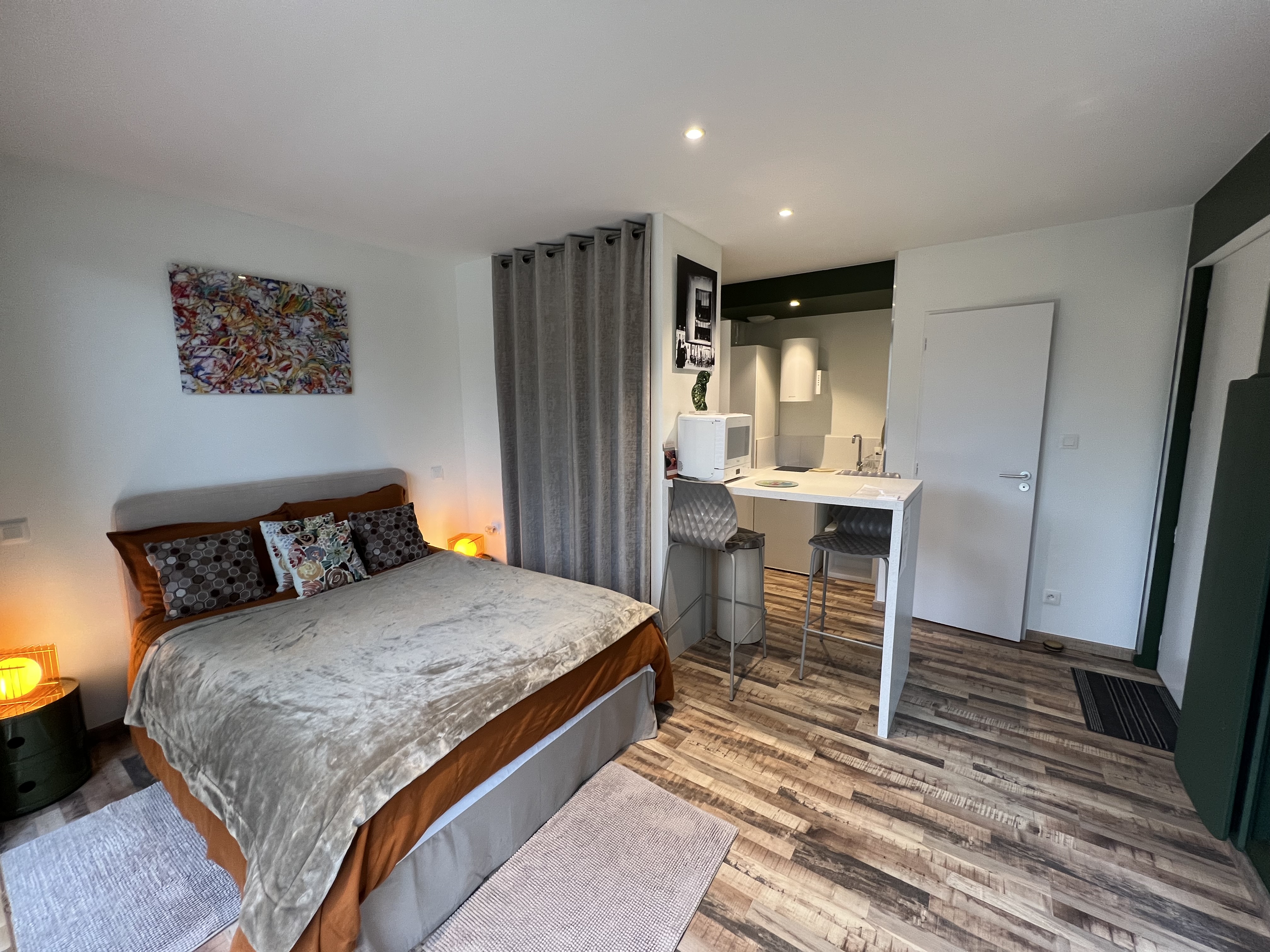 La Cabane Spa du Pont de l'Ignon — Cabane avec jacuzzi à Côte-d'Or à Frénois — espace de vie