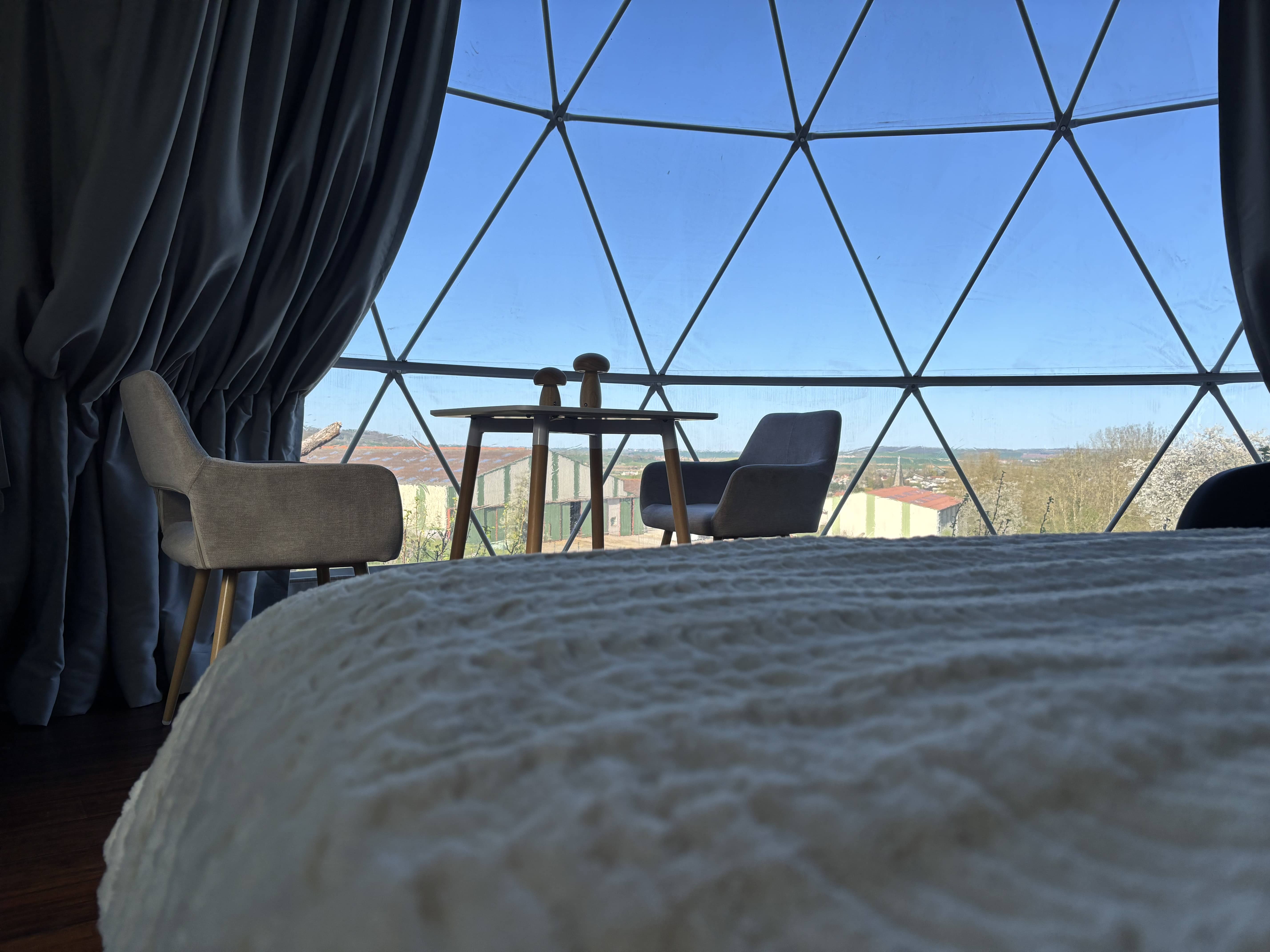 Dôme Ortense — Évasion romantique avec spa à Moselle à Ars-sur-Moselle — salle de bain