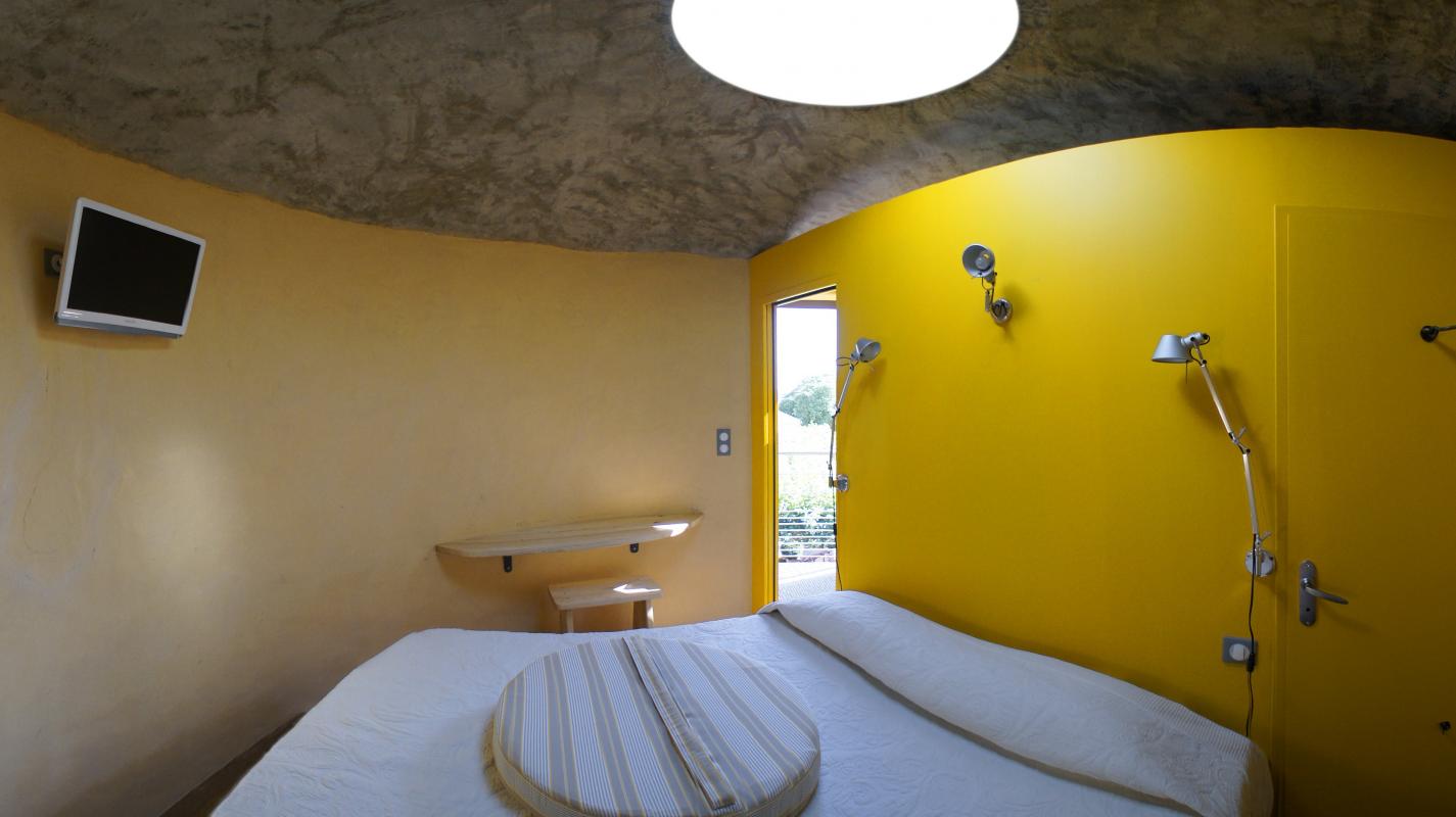 La Chambre sous les étoiles : une expérience unique en pleine nature à Lagraulet Du Gers — chambre