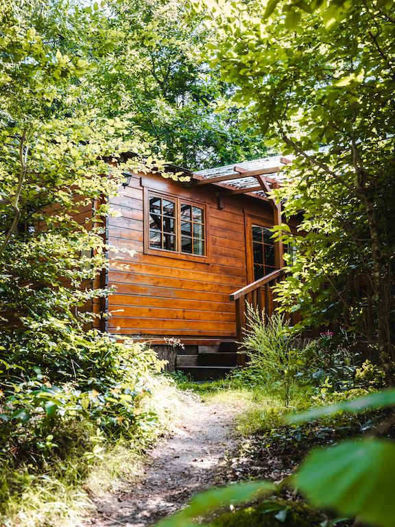 Cabane Spa Cinq Sens : une escapade sensorielle en Picardie à Rosoy-En-Multien — chambre