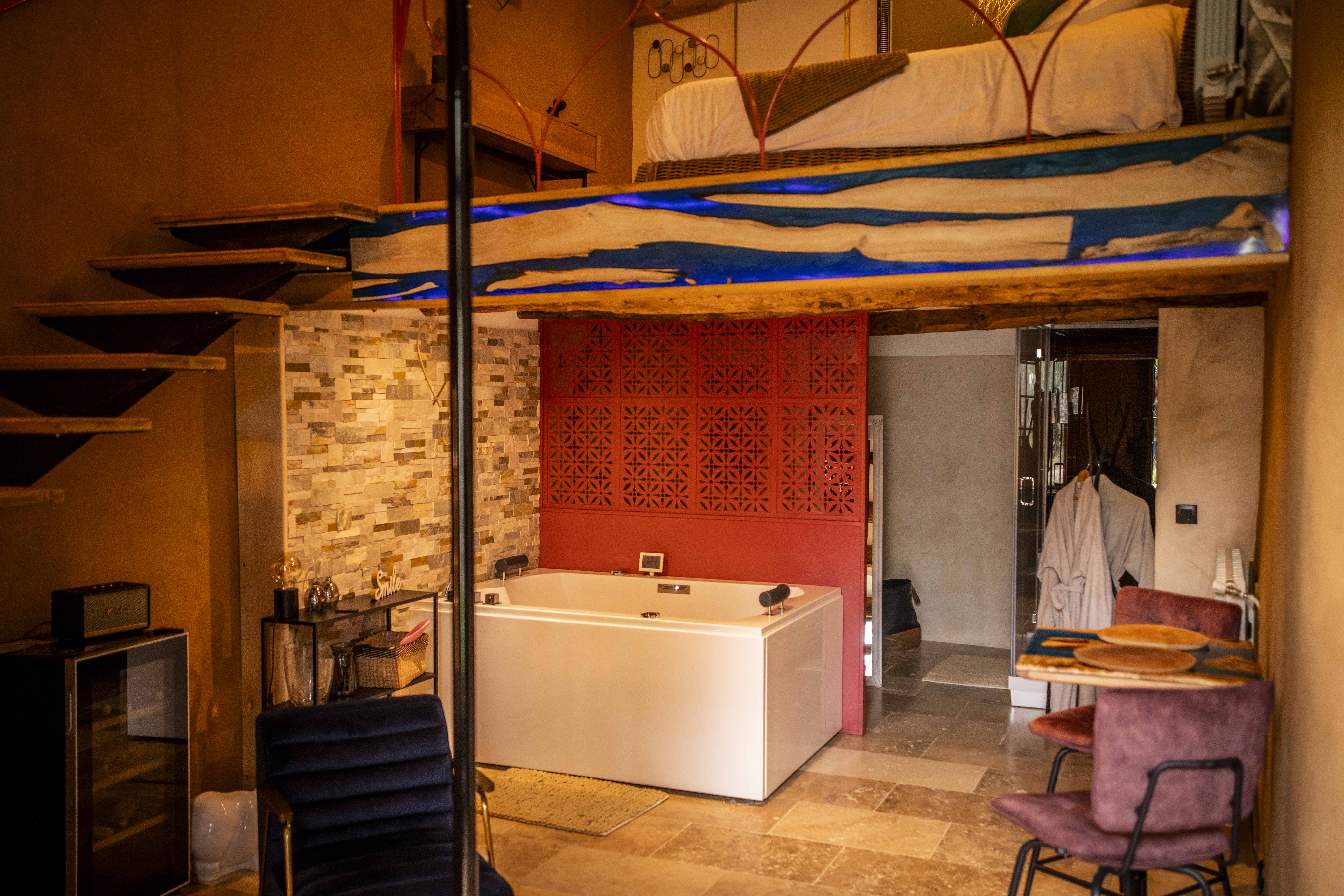 Chambre La Cybèle & SPA : une évasion sensorielle en Midi-Pyrénées à Cahuzac Sur Vère — environnement naturel
