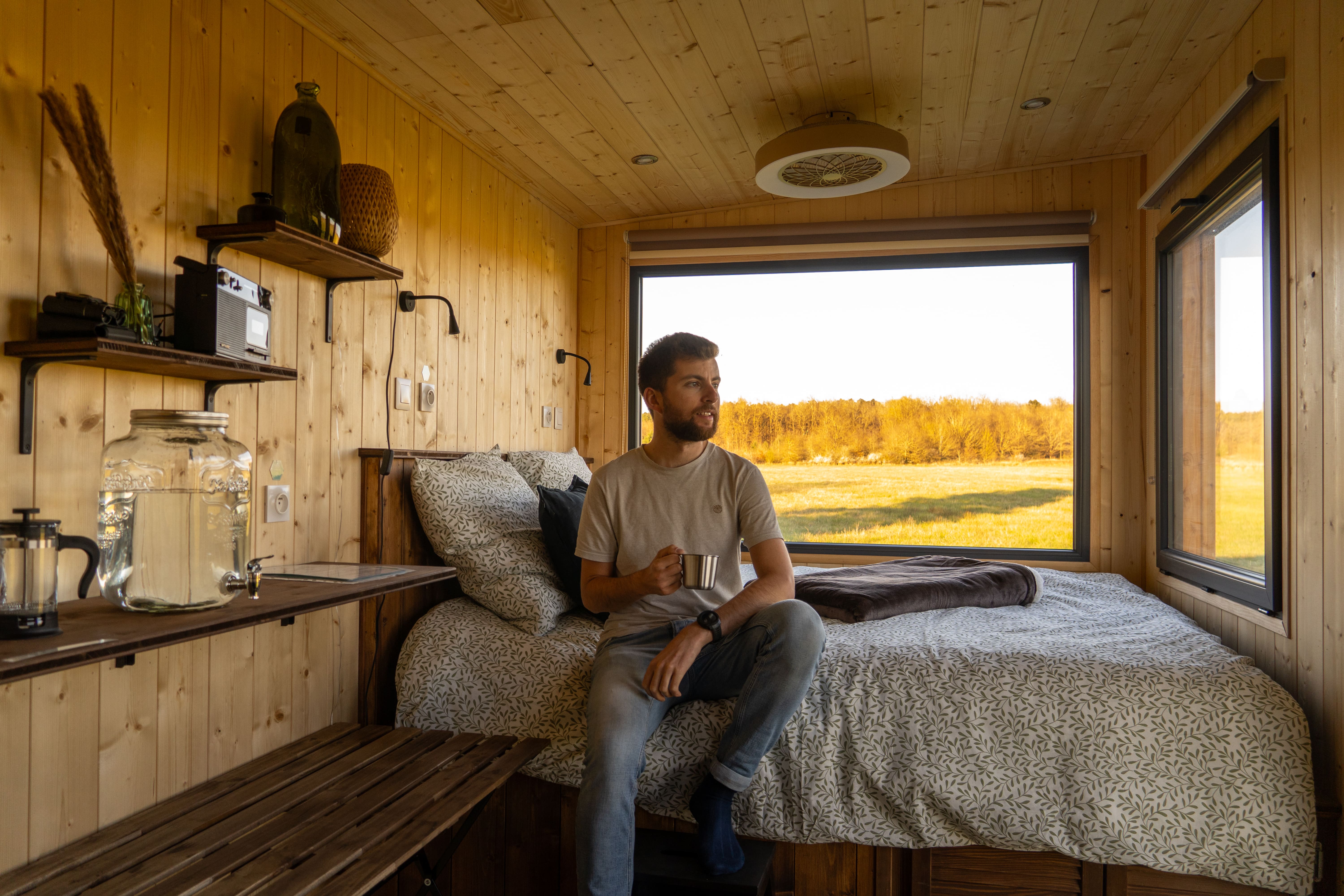 Homnest (Billy) — Tiny House écologique à Beauval (Loir-et-Cher) à Beauval — espace de vie