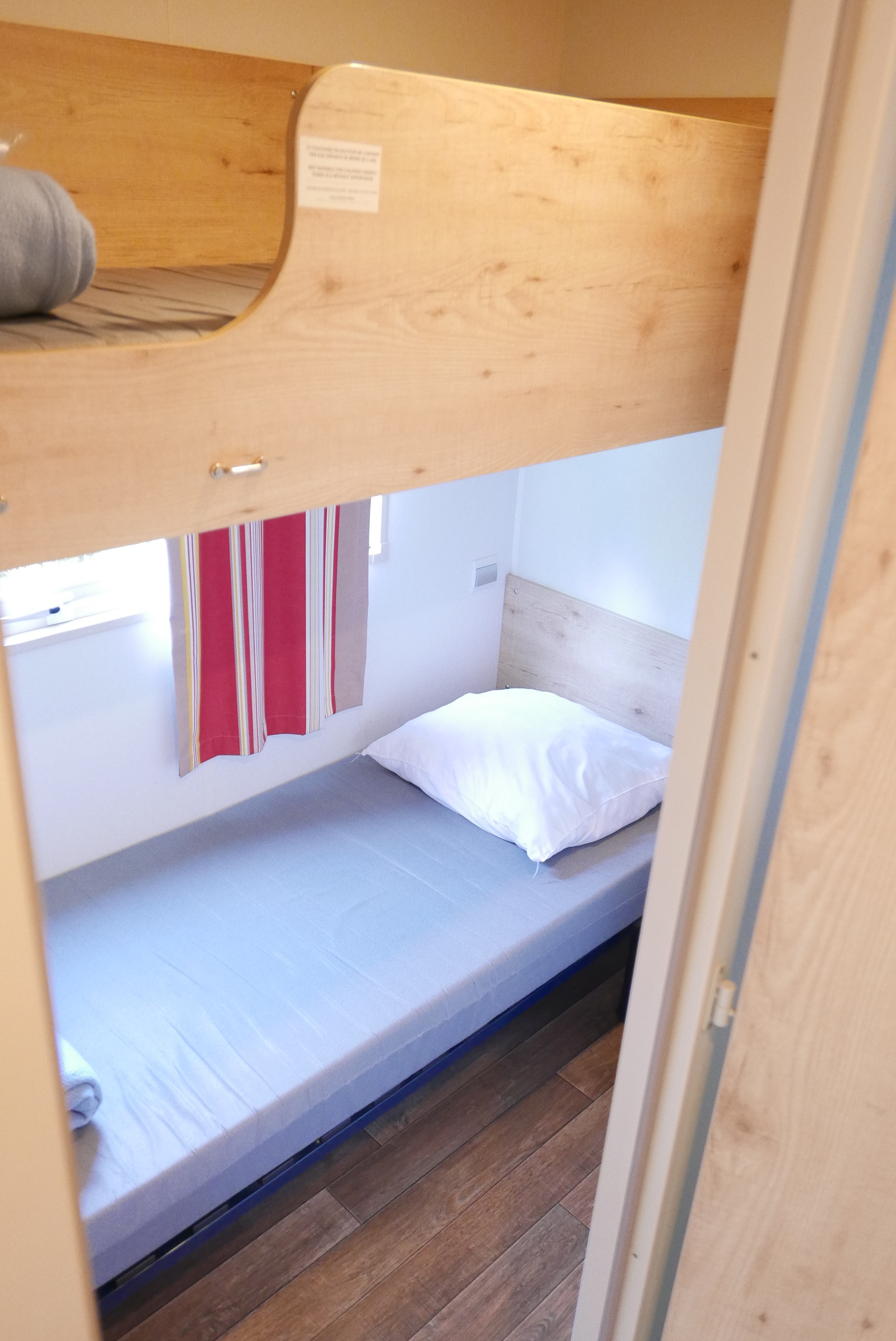 Évasion en roulotte au cœur des Landes à Saint Michel Escalus — salle de bain
