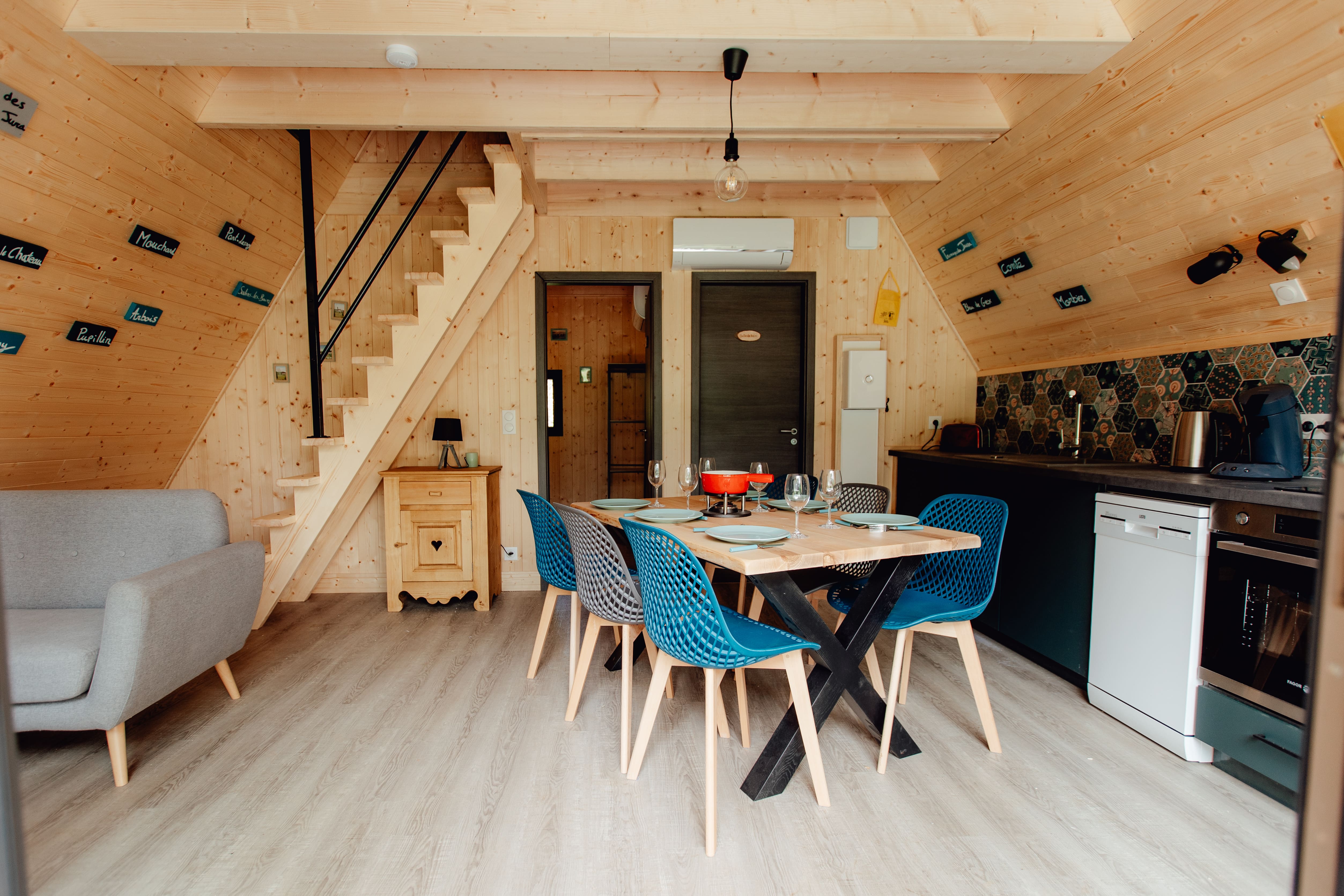 Chalet Terroir : une évasion au cœur de la Franche-Comté à Coyron — cuisine
