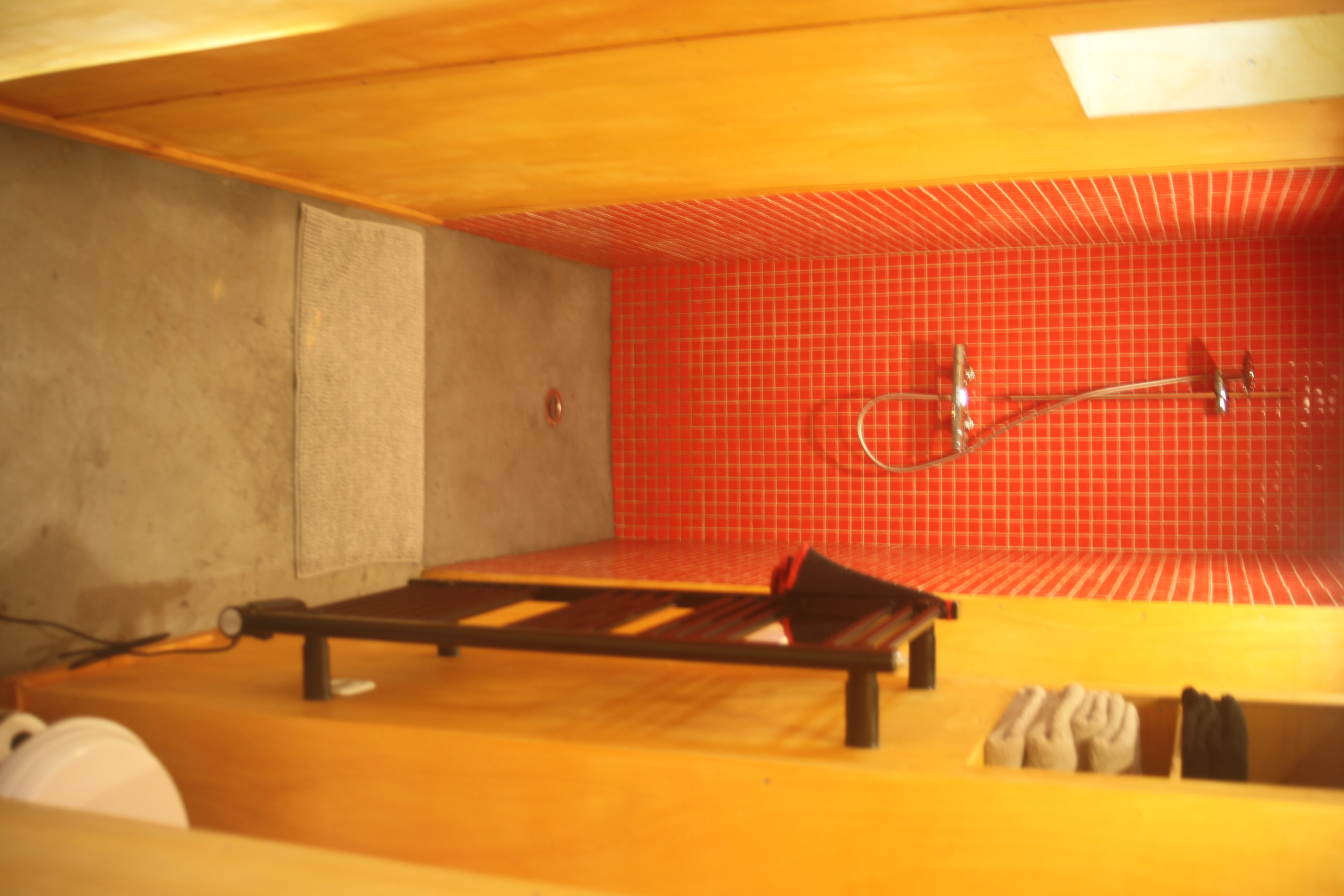 Les cabanes autour du tilleul — Cabane avec spa à Haute-Vienne à Limoges — salle de bain