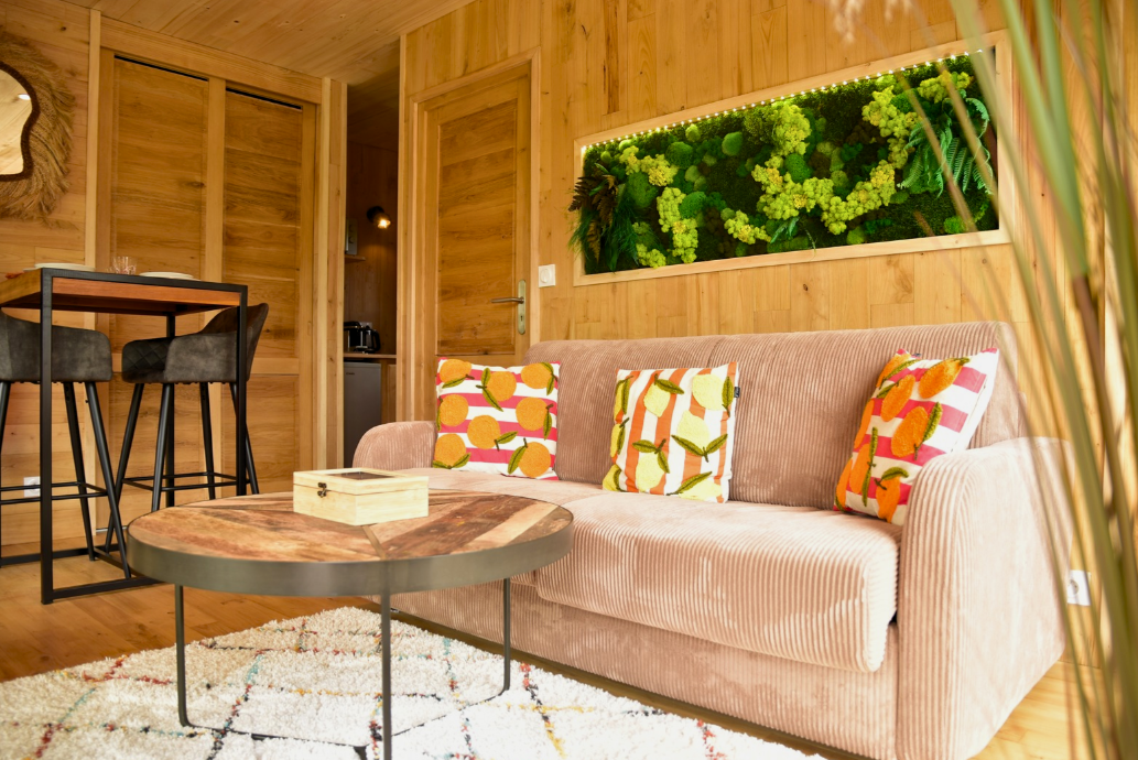 Le Scandilodge Dôme & Spa — Cabane sur pilotis avec spa à Morbihan à Vannes — chambre