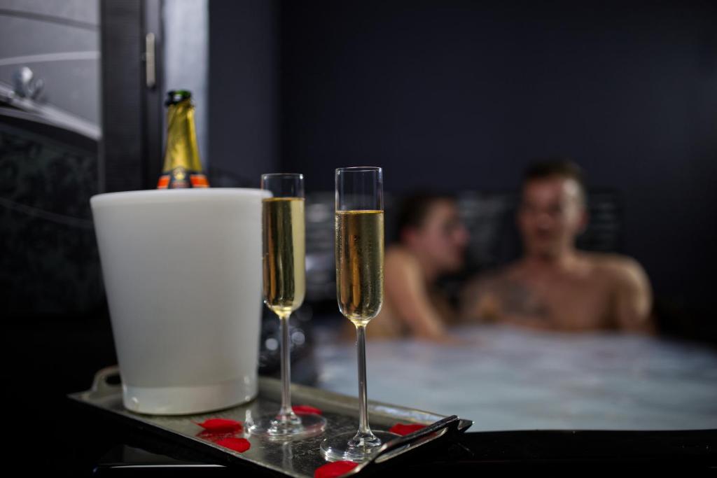 La Love Room Biterroise : une expérience sensorielle unique à Béziers — vue intérieure