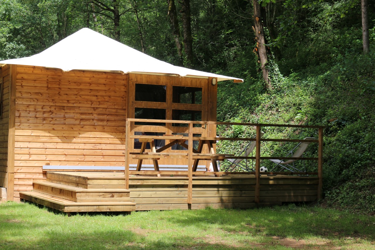 Bali Lodge : un refuge safari au cœur de l'Auvergne à Saint Constant — espace de vie
