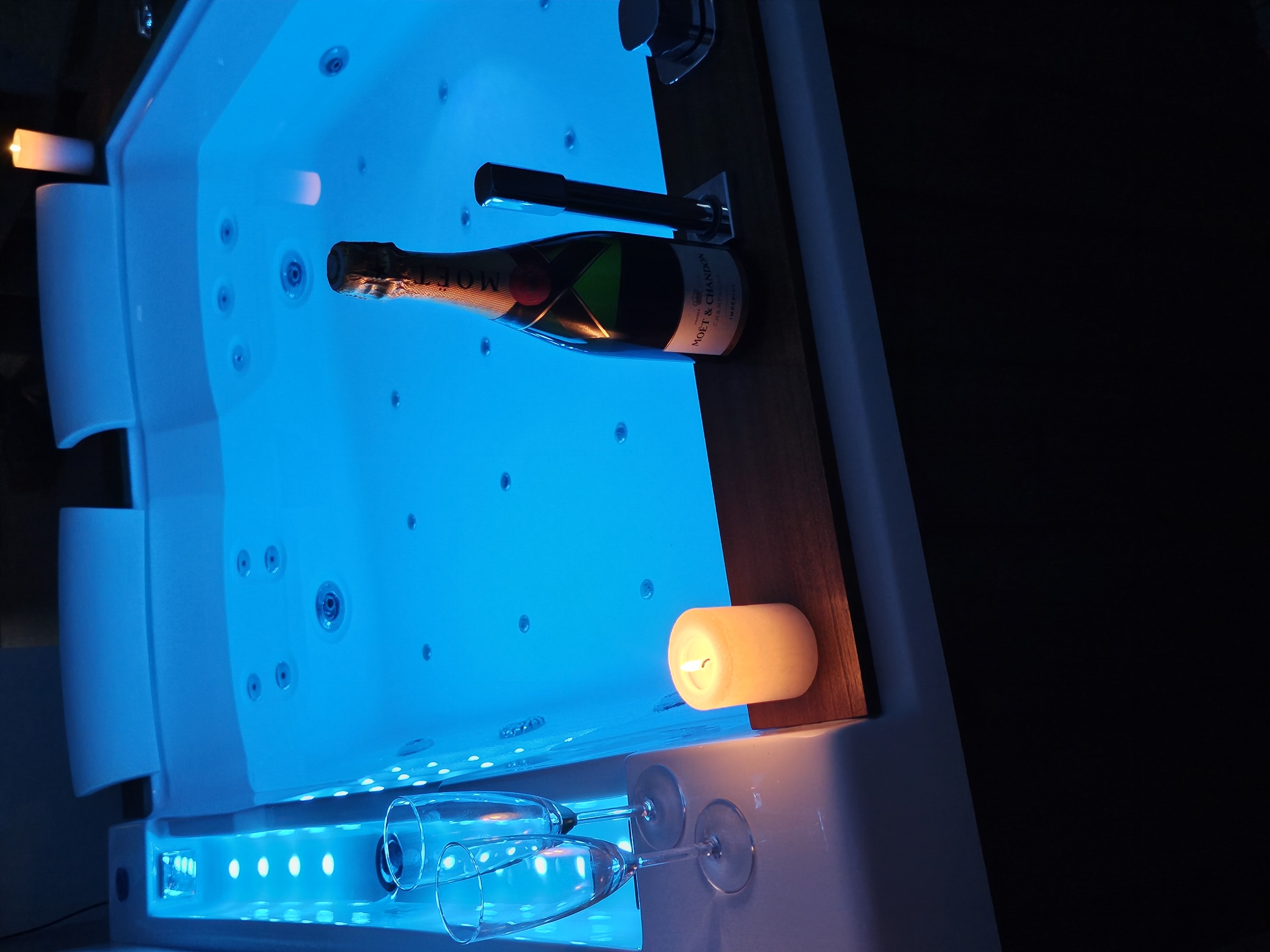 Loft L'Instant — Maison insolite avec jacuzzi à Saint-Valery-en-Caux à Saint-Valery-en-Caux — espace de vie