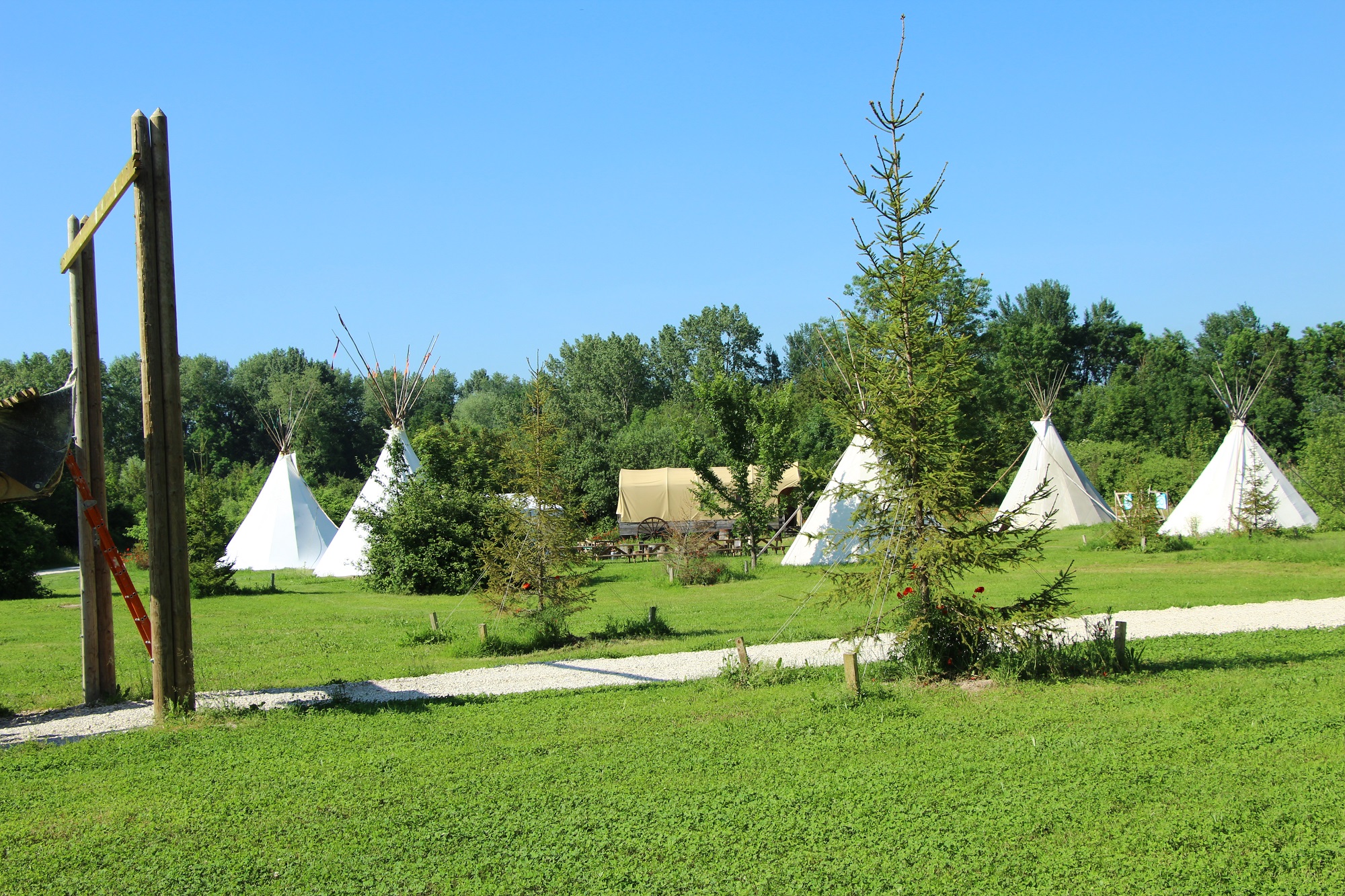 Vivez l'expérience unique d'un tipi en Champagne-Ardenne — Tipi à Barberey St Sulpice