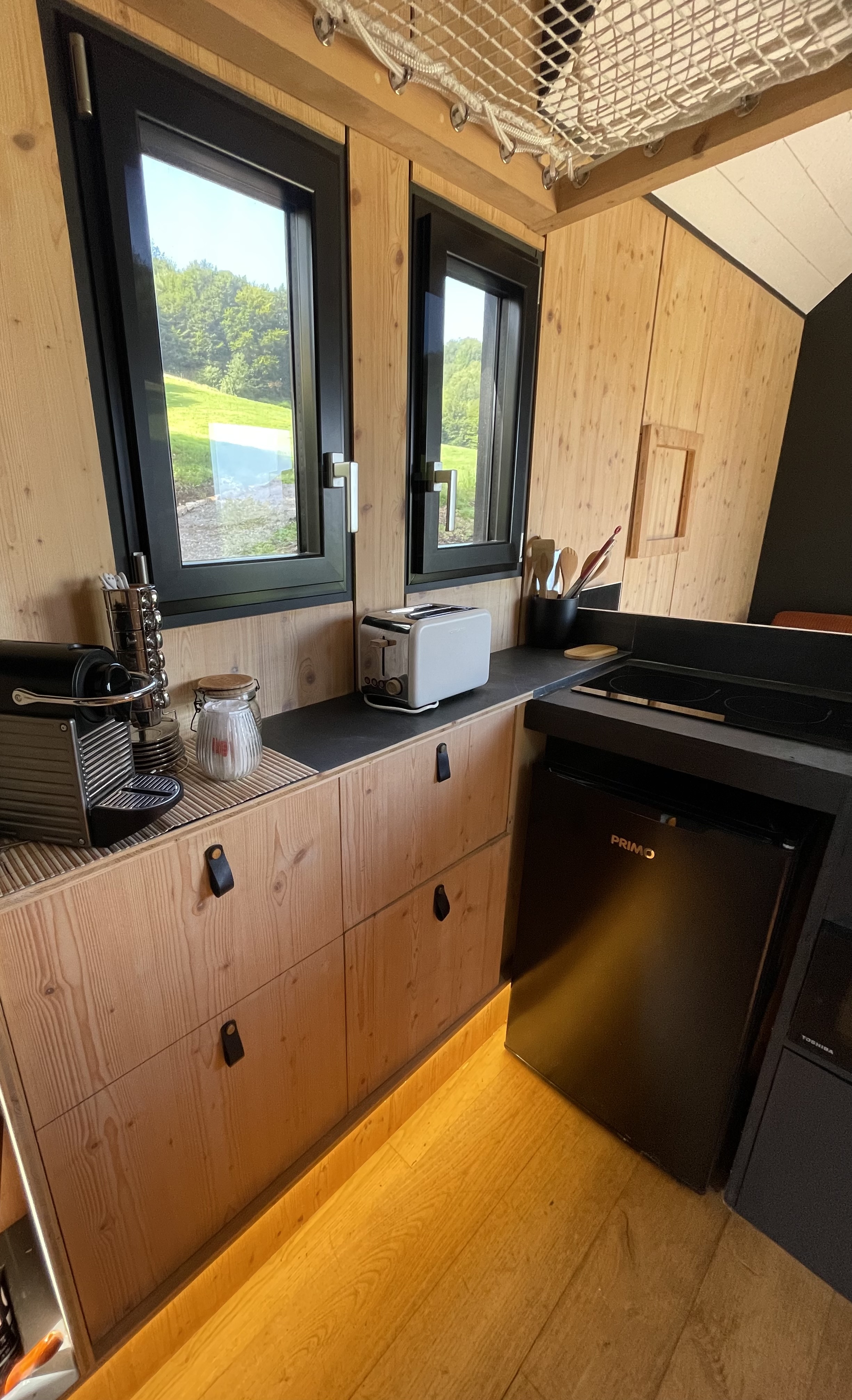 Cabane Etxe ttipia — Tiny House avec vue panoramique à Banca (Pyrénées-Atlantiques) à Banca — salle de bain