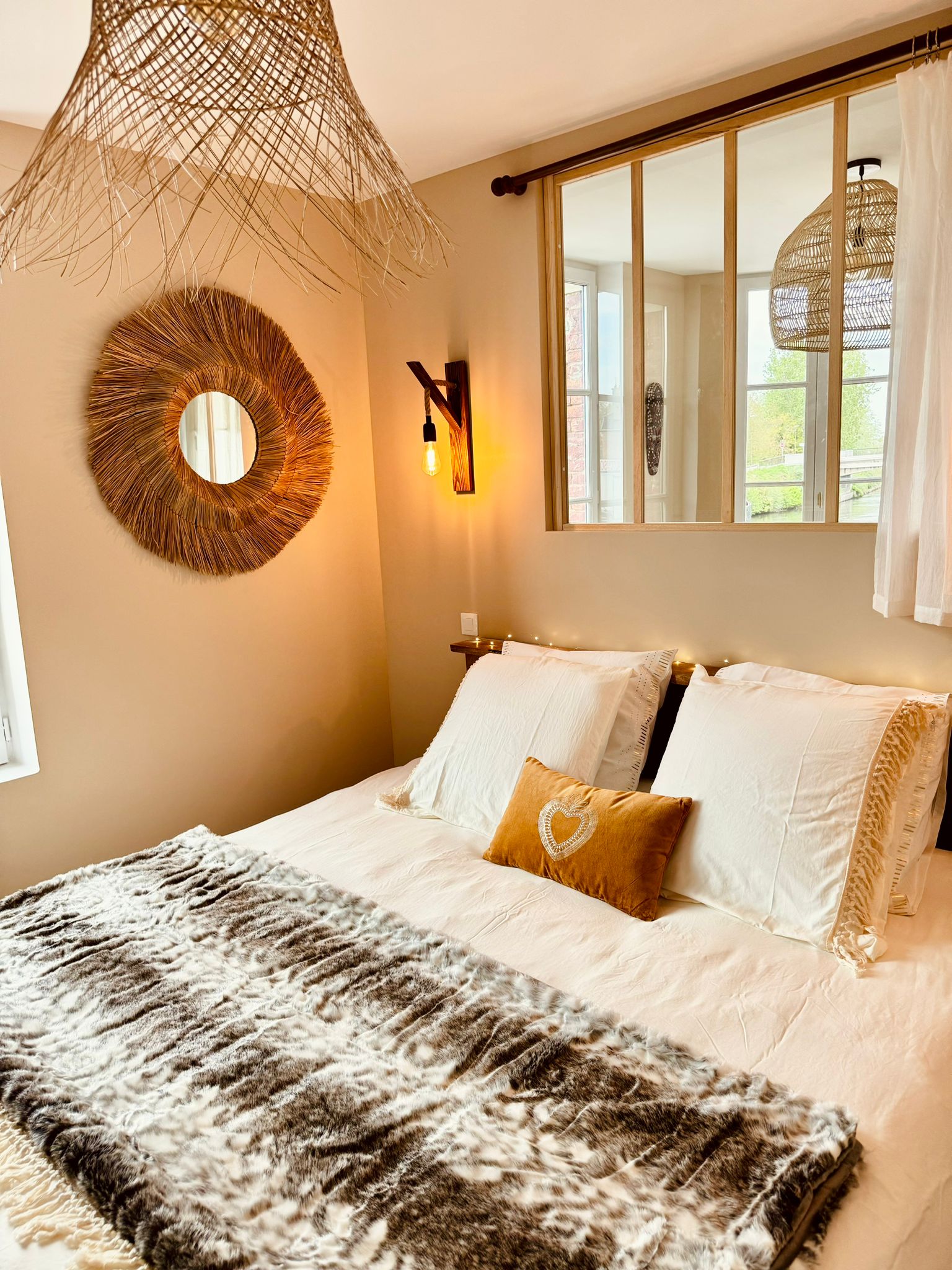Évasion Sauvage et Luxe — Chambre à thème avec spa à Amiens à Amiens — salle de bain