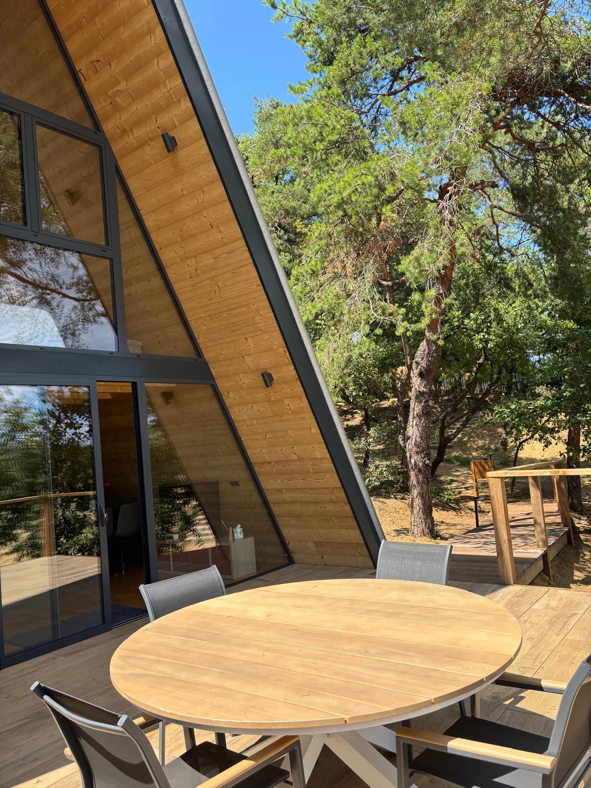Chalet VercoréA — Cabane avec spa privatif à Drôme des Collines à Saint-Christophe-et-le-Laris — salle de bain