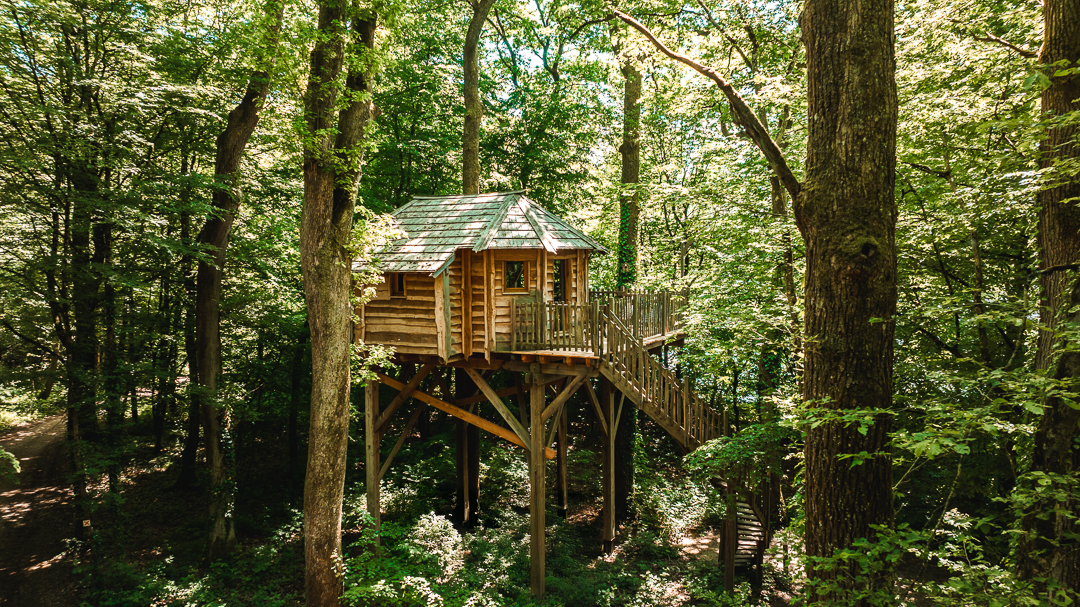 Évasion dans une cabane spa détente en Franche-Comté à Joncherey — vue intérieure