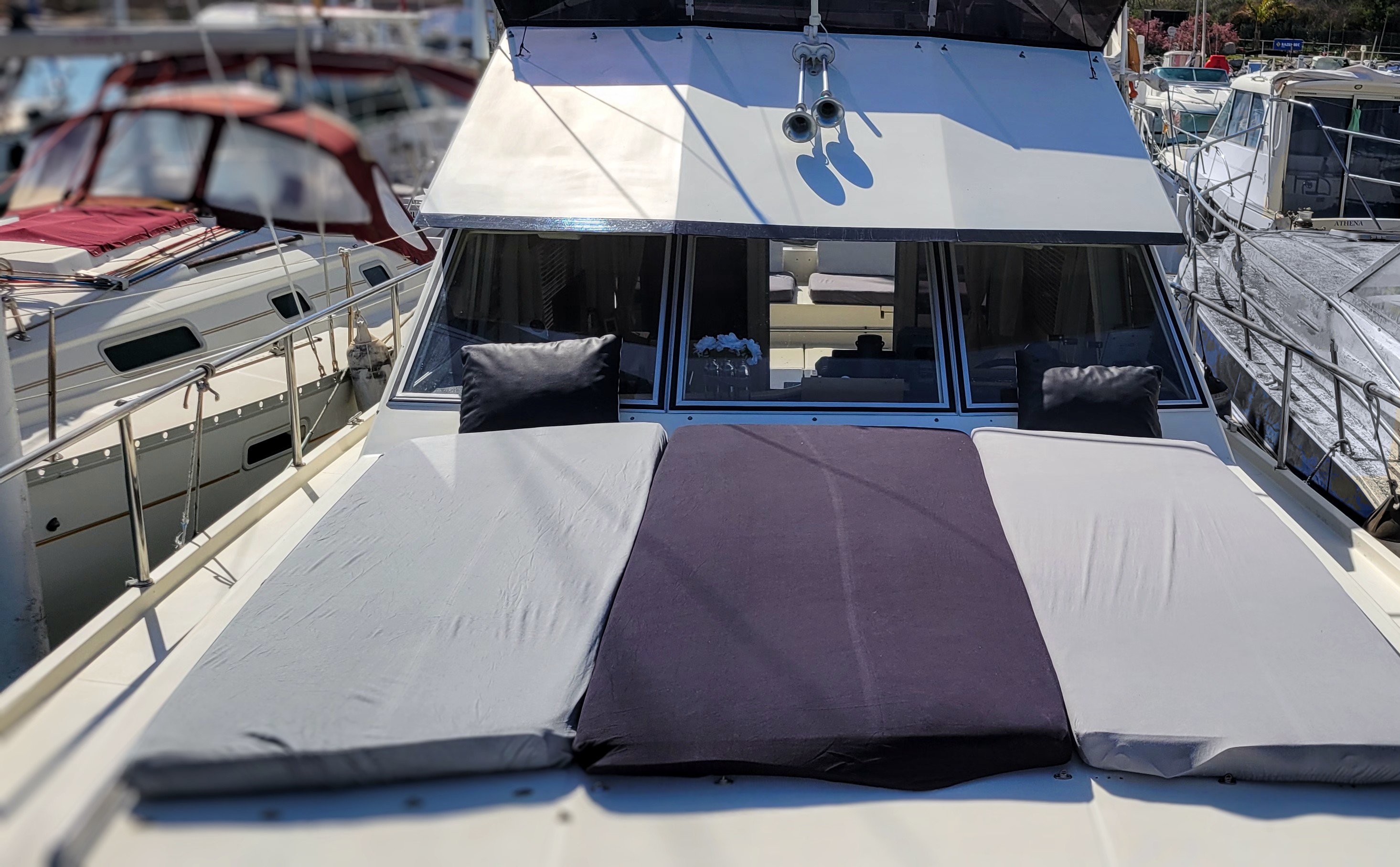 BATEAU de STANDING tout confort — Péniche avec spa à Pyrénées-Orientales à Le Barcarès — chambre