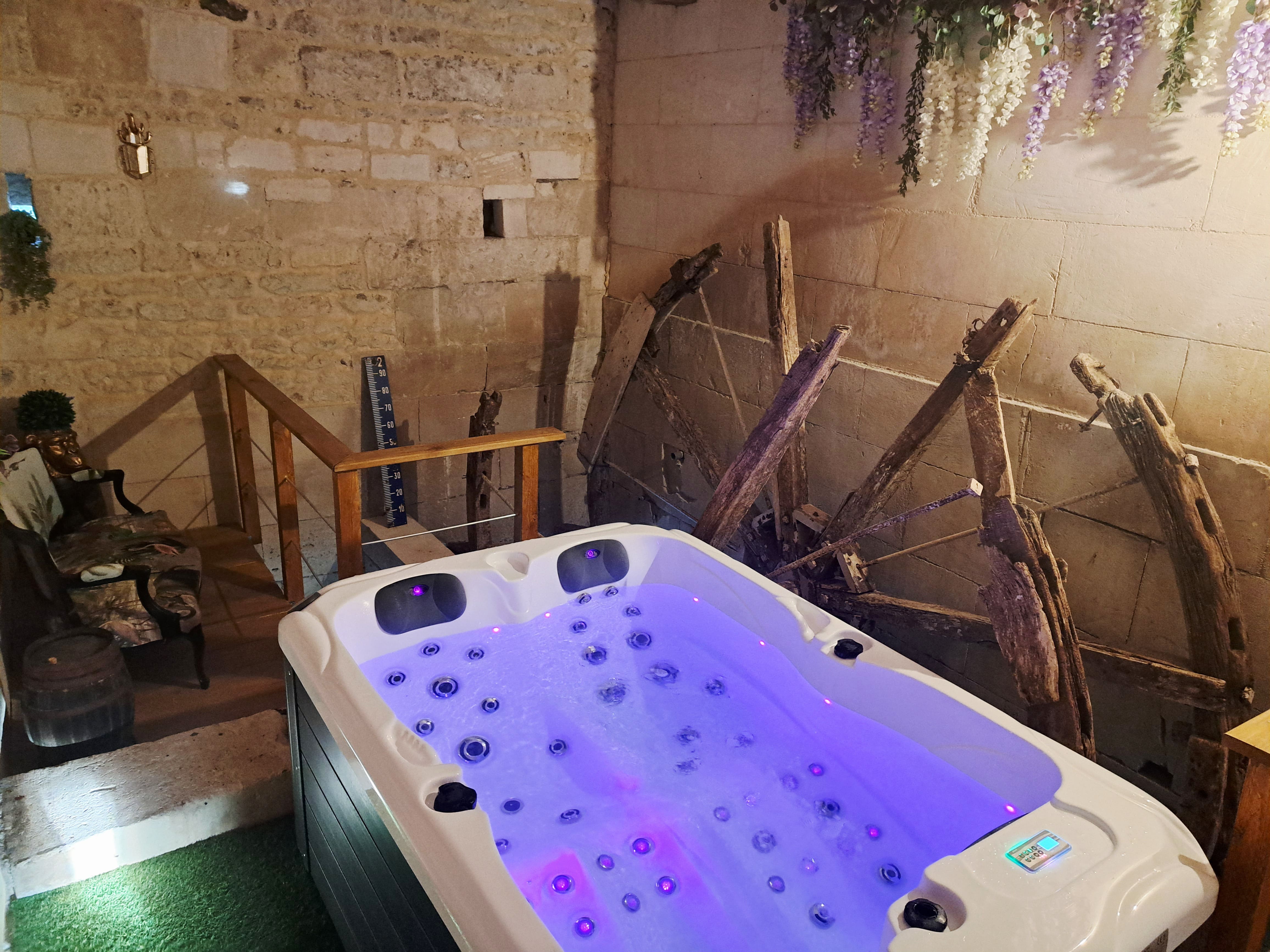 Le Logis du Meunier & Spa privatif — Maison insolite avec spa à Charente-Maritime — Maison insolite à La Rochelle
