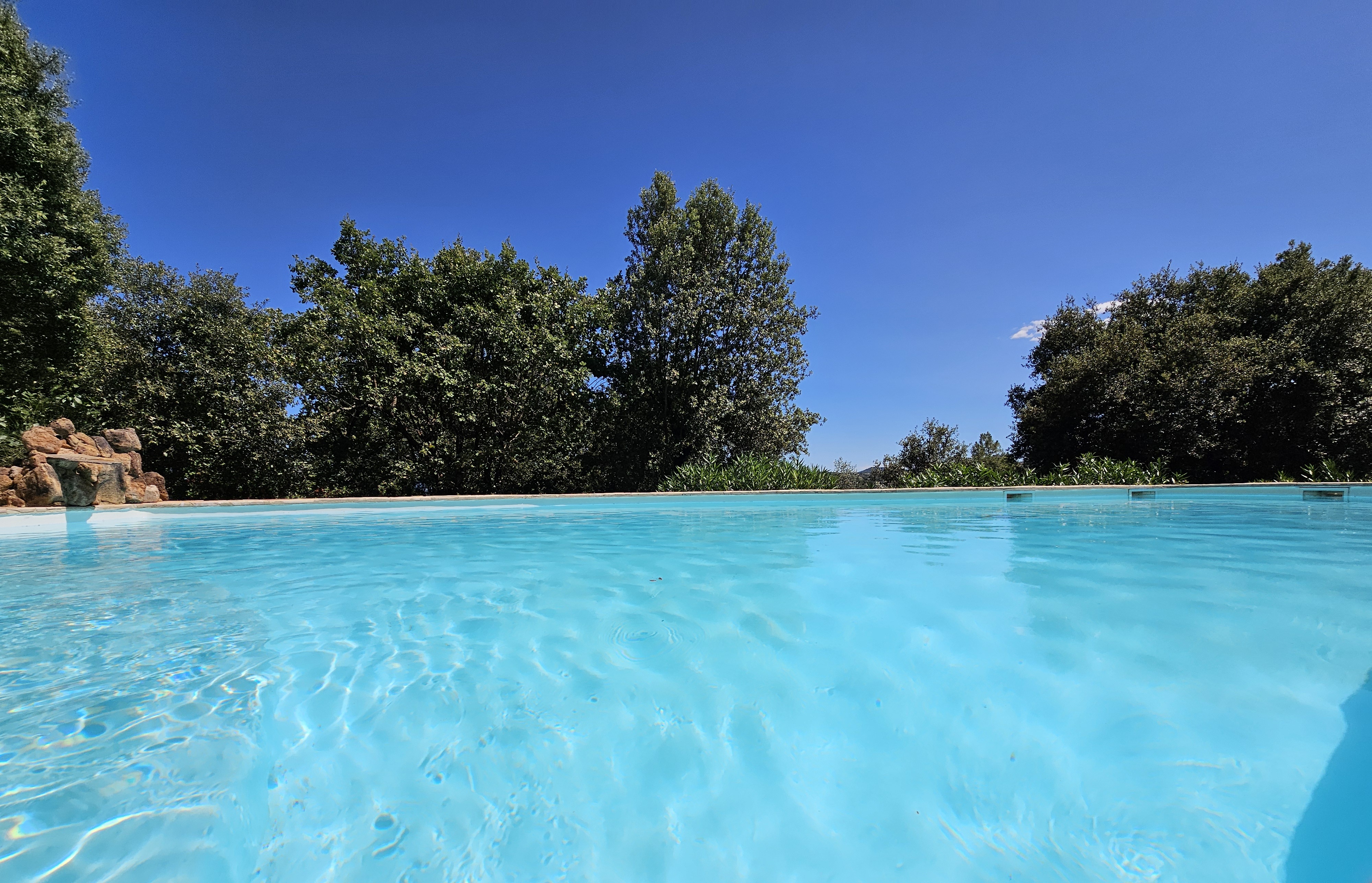 La cabane & spa / sauna L'Eden — Cabane perchée à 6m en Ardèche à Le Teil — environnement naturel