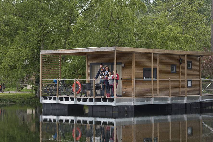 Une escapade insolite sur l'eau en Picardie à Beauchamps — vue intérieure