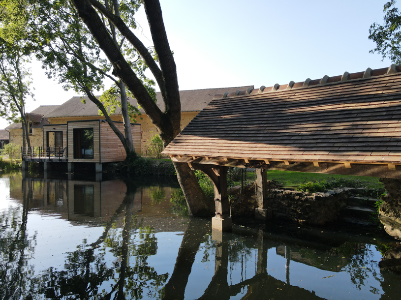 La cabane du pêcheur — Cabane sur pilotis avec spa à Seine-et-Marne