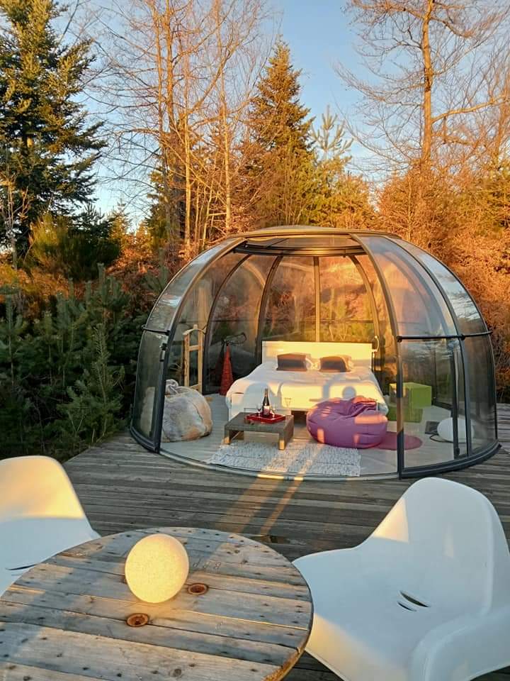 Le DOME ETOILE — Nuit étoilée en Dôme à Haute-Loire à Saint-Christophe-d'Allier — vue intérieure