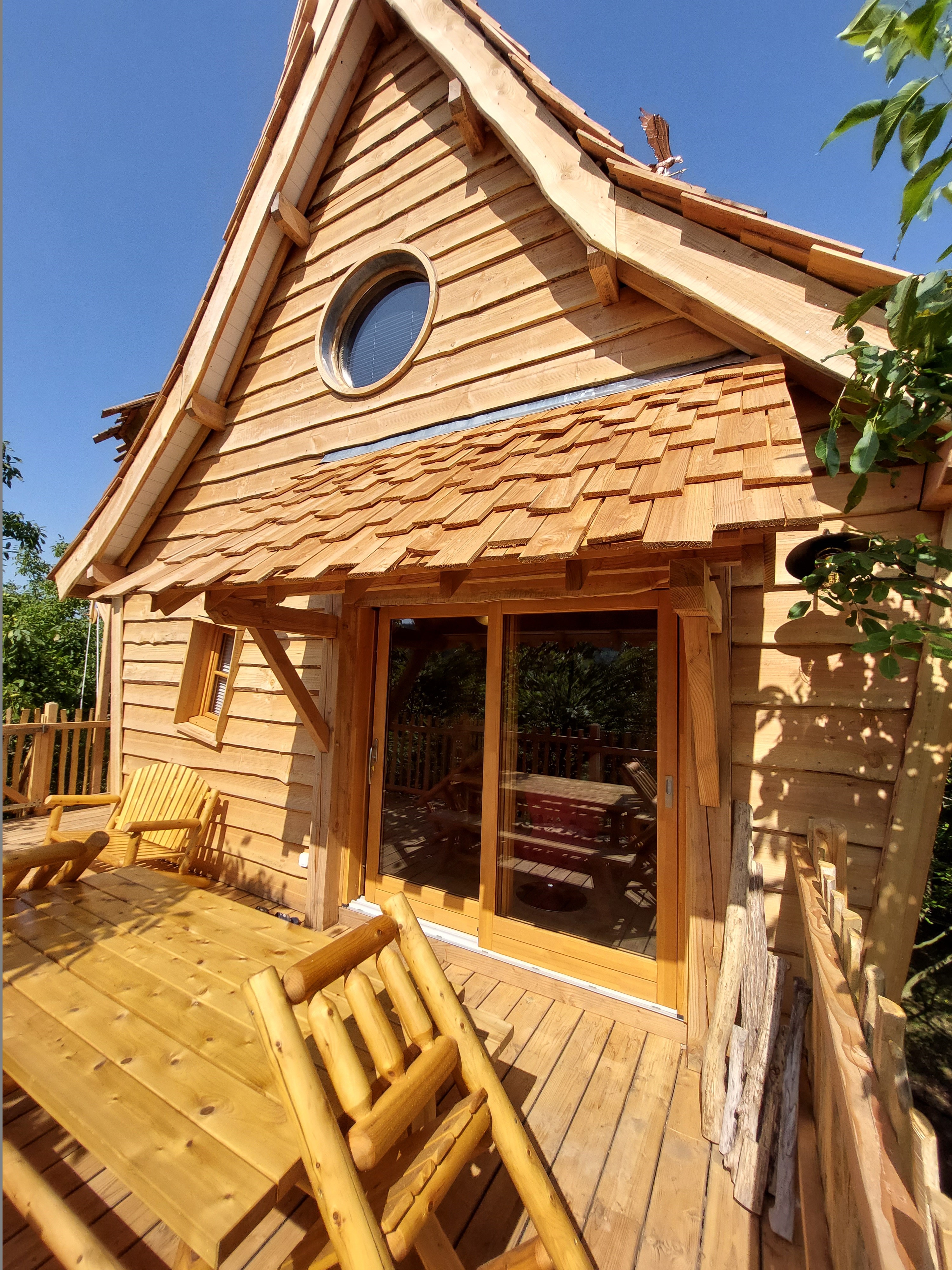 Cabane Féérique — Séjour enchanteur avec spa à Vercors, Drôme à Saint-Jean-En-Royans — chambre