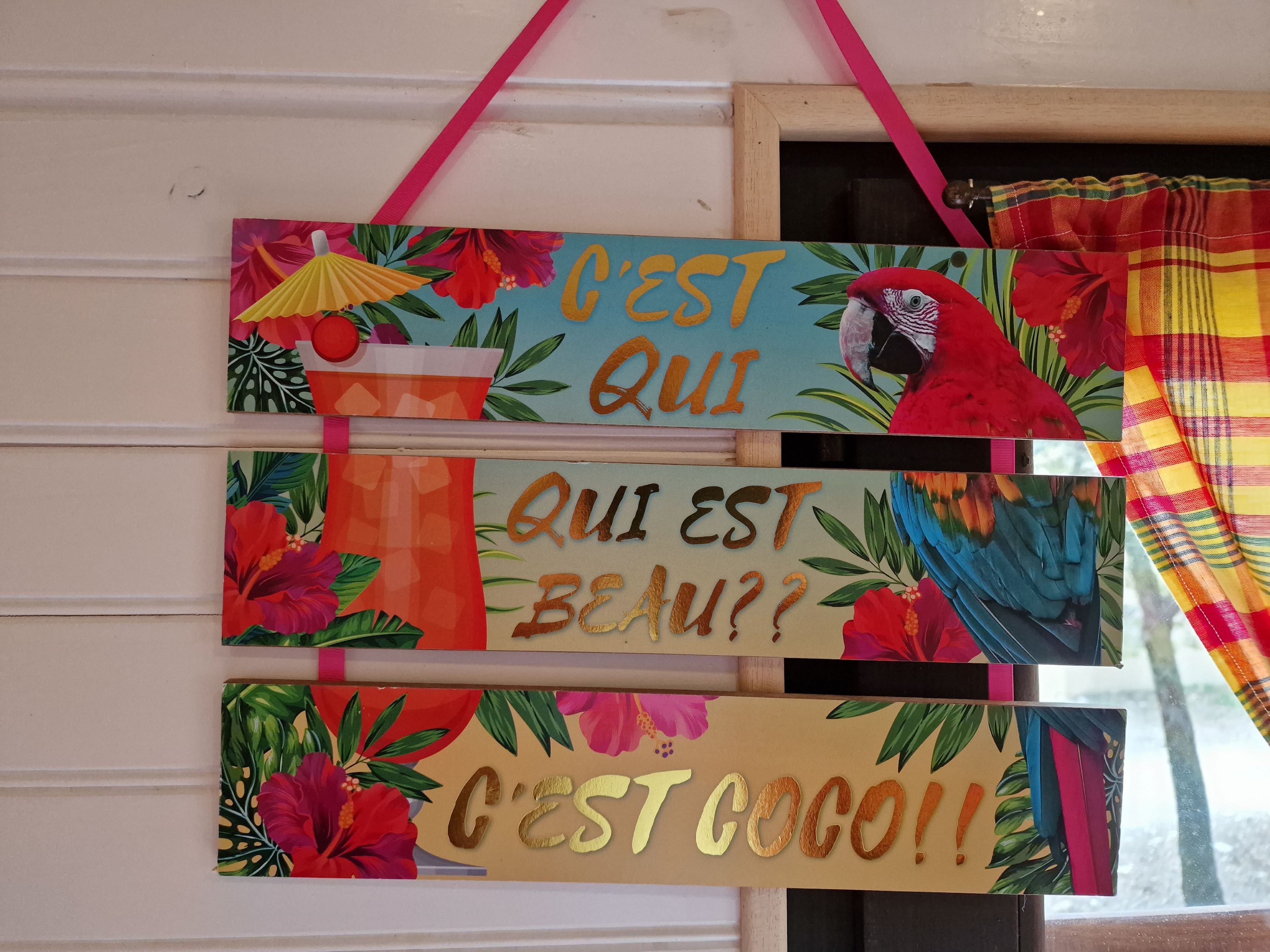 Évasion en roulotte créole au cœur de la Provence à La Roquebrussanne — salle de bain