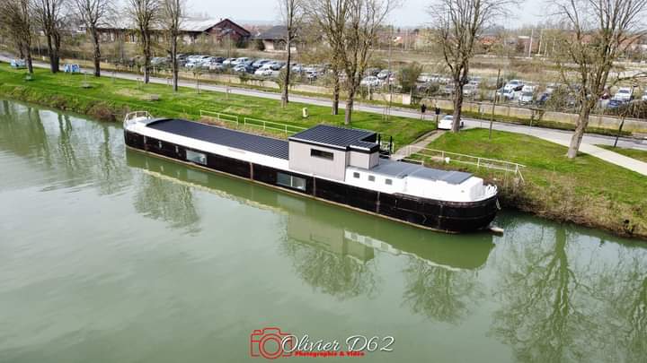 La Péniche Mathurin — Séjour relaxant avec spa à Pas-de-Calais