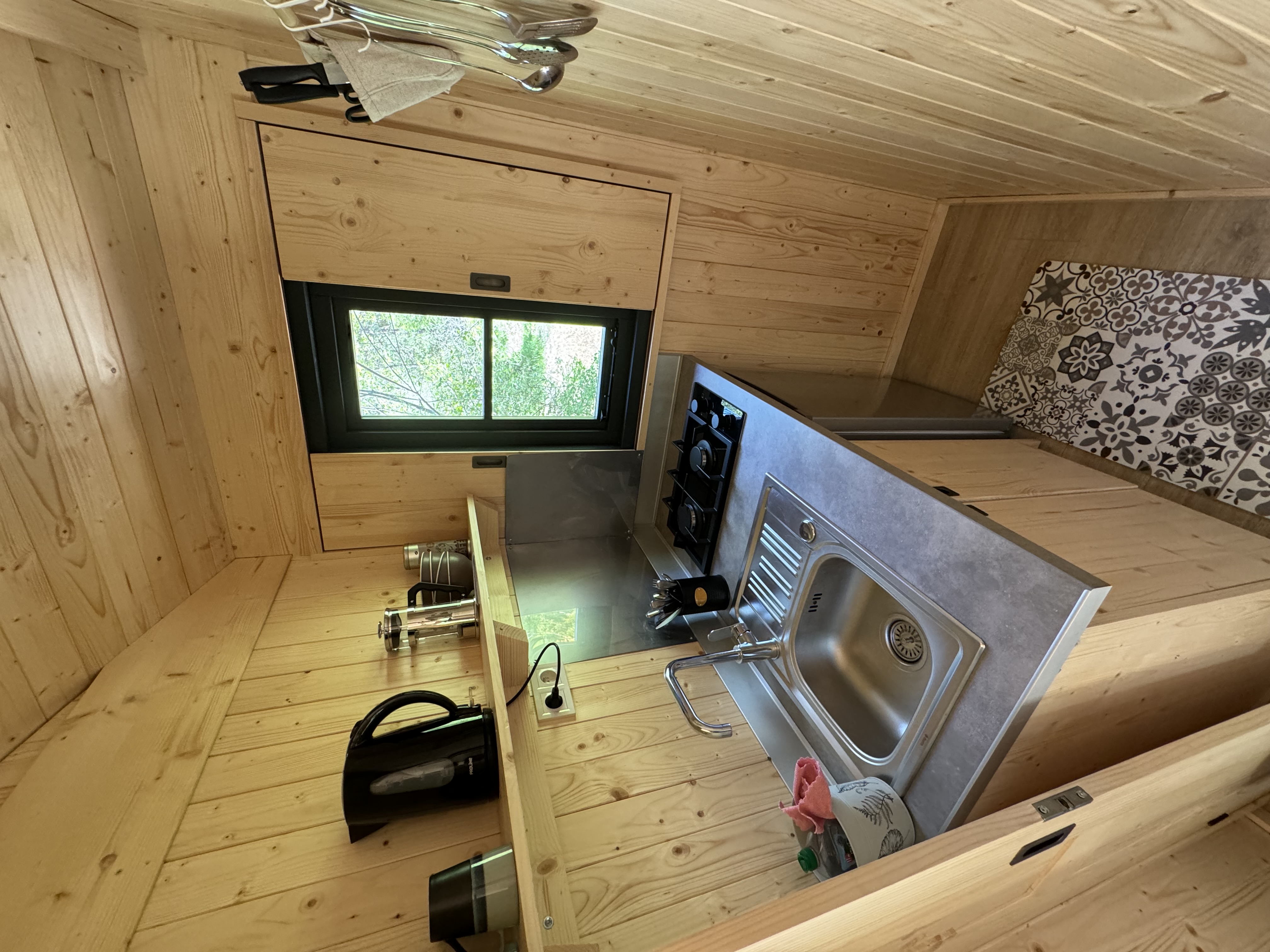 Chalet cosy sur pilotis : une évasion au cœur de la nature à La Motte-Chalancon — salle de bain