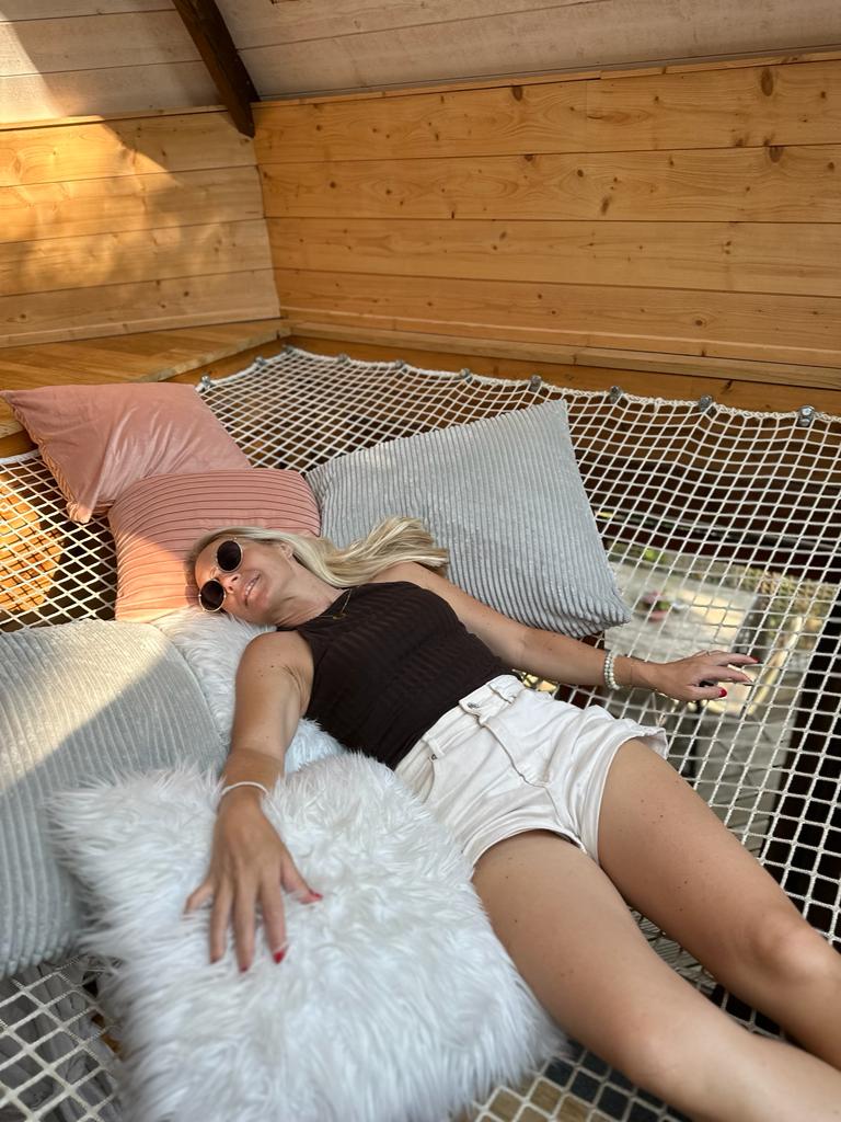 Cabane avec spa "Cocoon" — Nuit perchée à 5m dans le Lot à Lamothe-Fénelon — cuisine