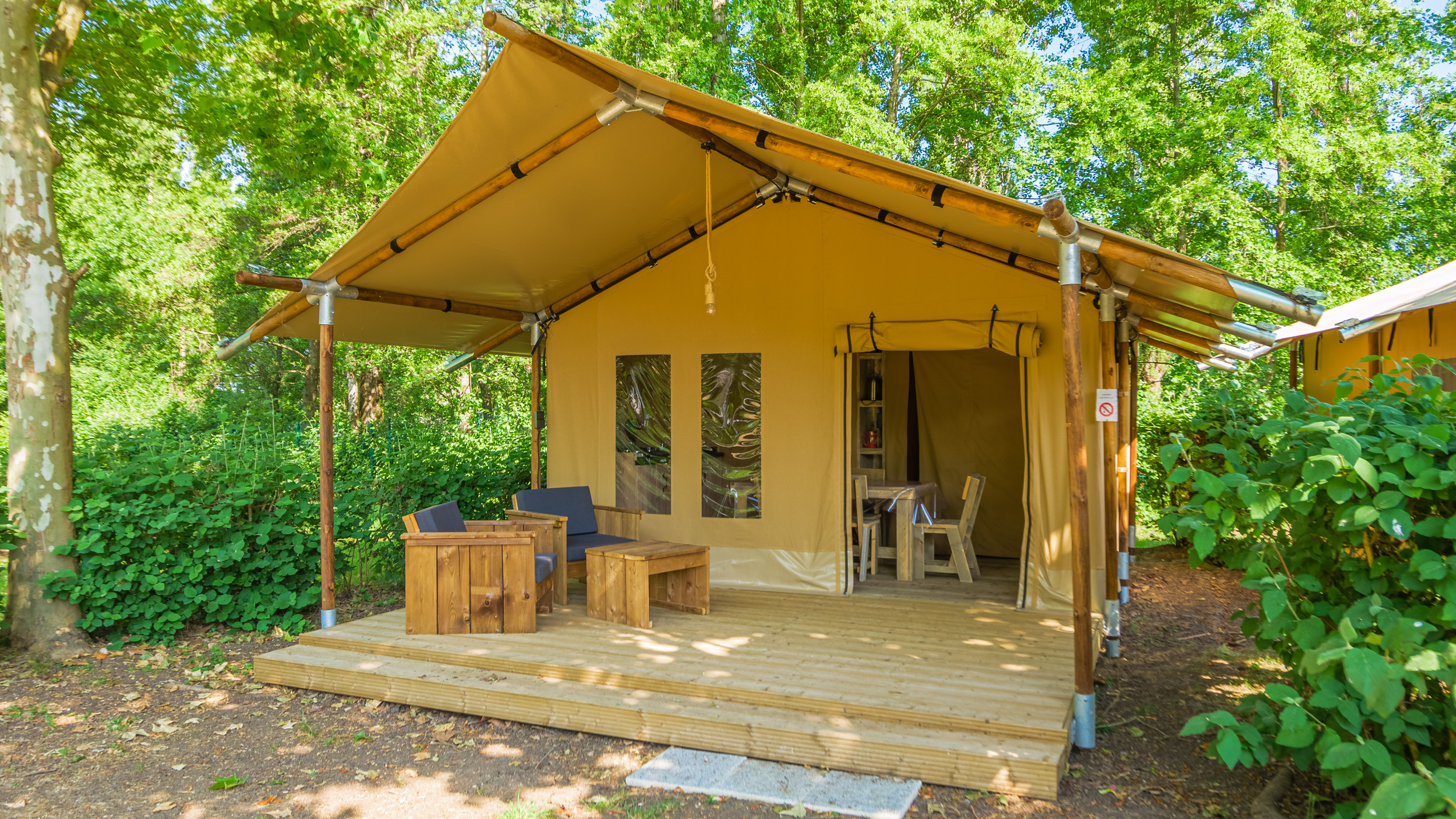 Slow Lodge - Tente et tente lodge en pleine nature