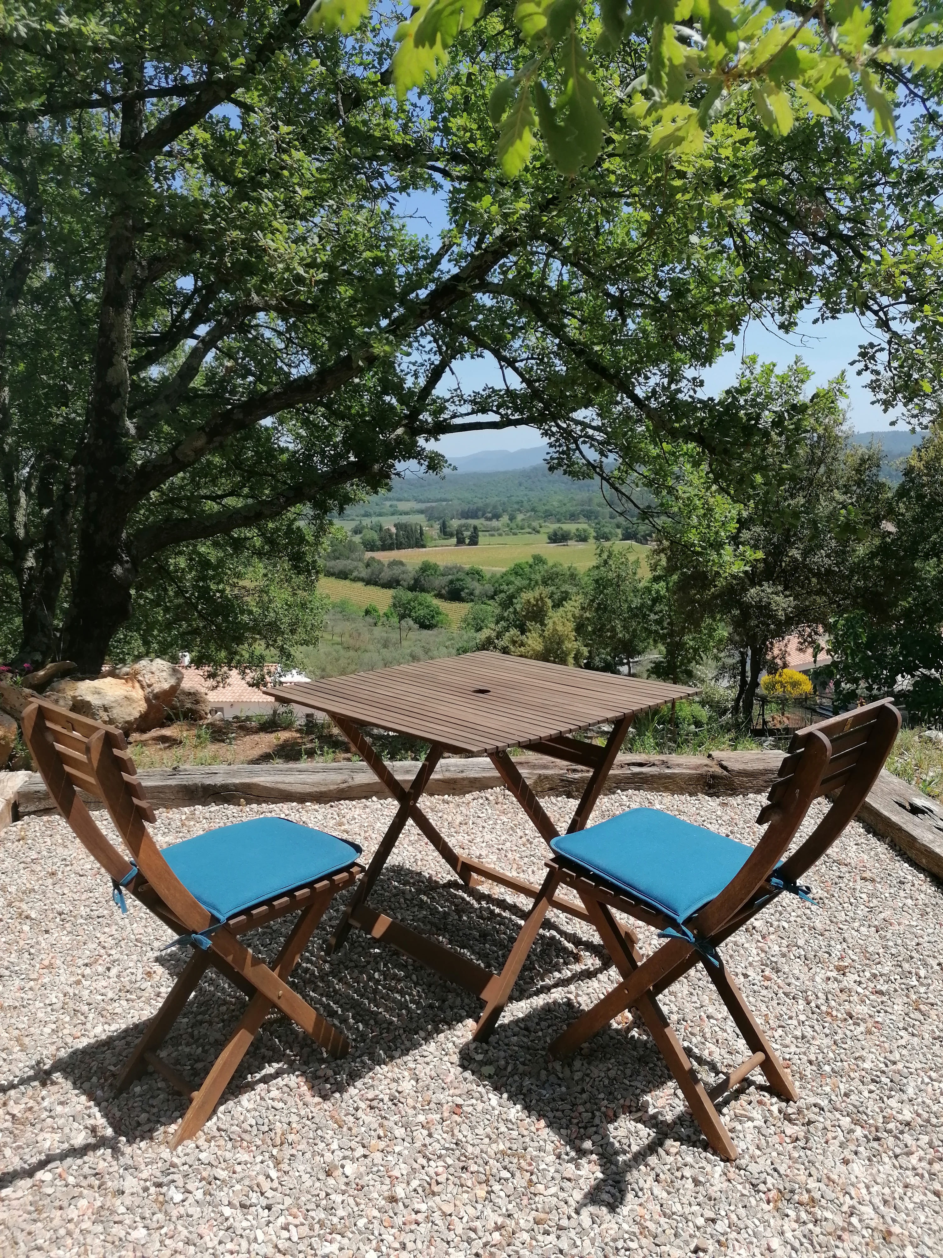 La Bergerie des Restanques : un cocon inclassable en Provence à Besse-Sur-Issole — espace de vie