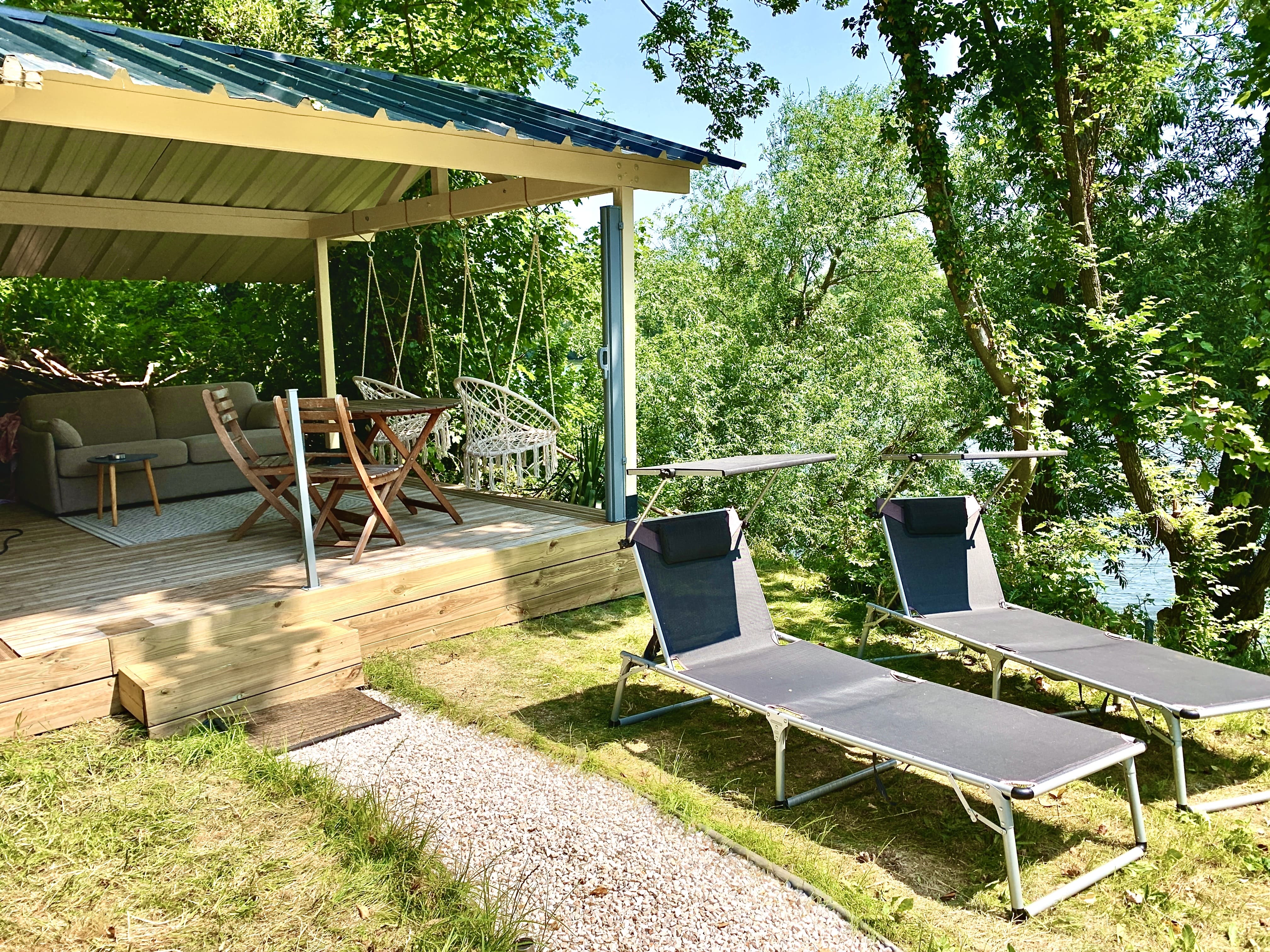 Chalet bord de Seine & Spa : une évasion romantique en Île-de-France à Carrières-Sous-Poissy — cuisine