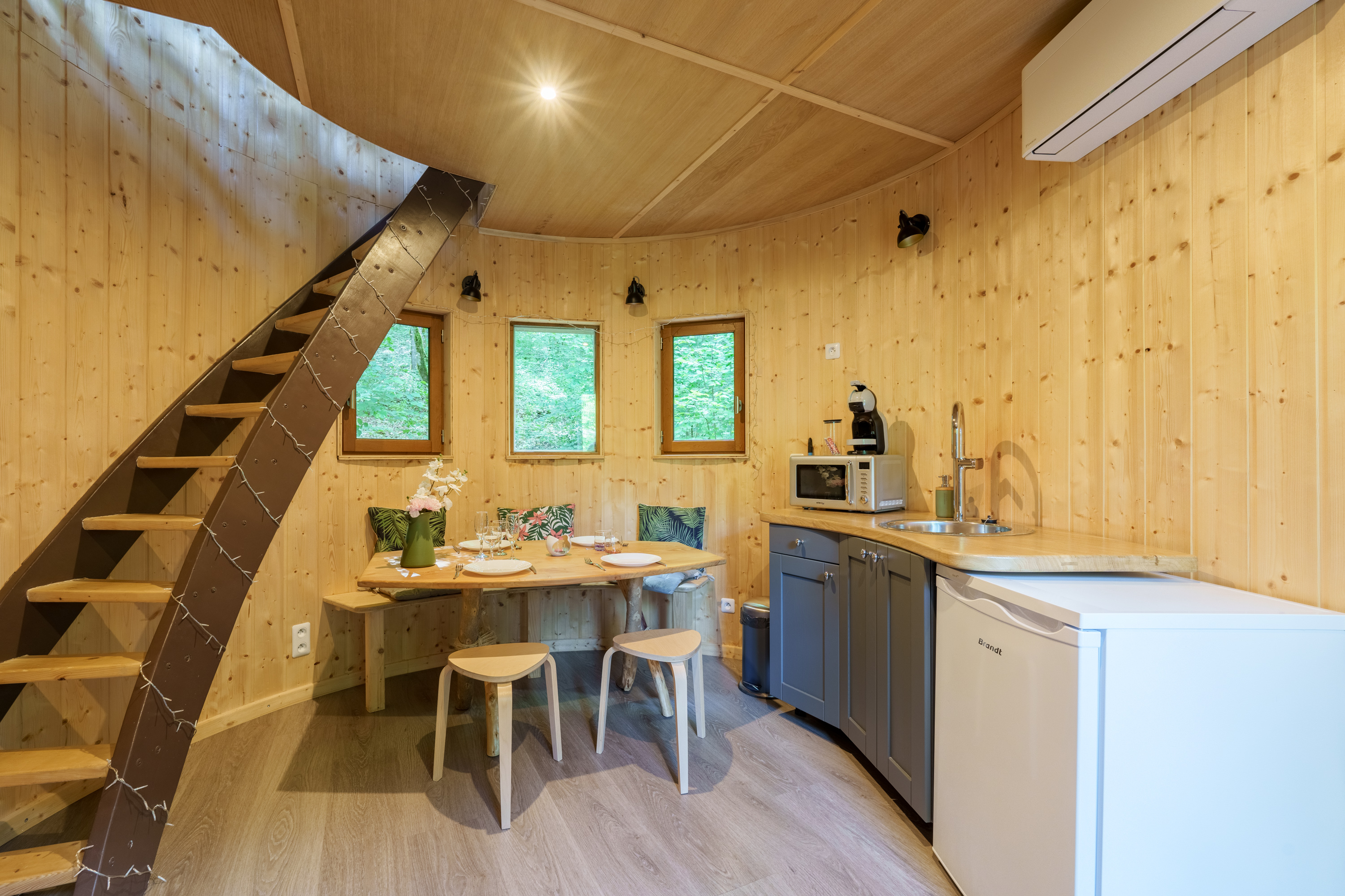 Lodge Spa Sirus — Expérience unique avec spa à Haute-Marne à Narcy — environnement naturel