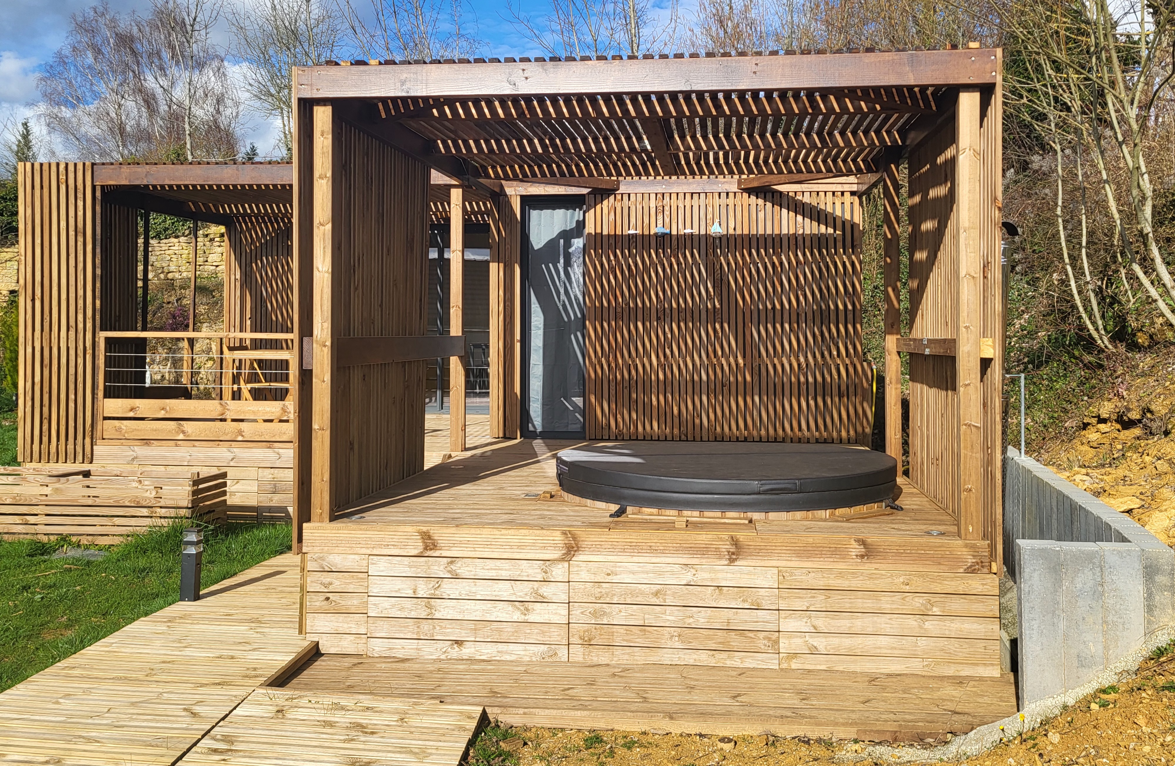 La Cabane des folies — Cabane avec spa à Montmédy à Montmédy — espace de vie