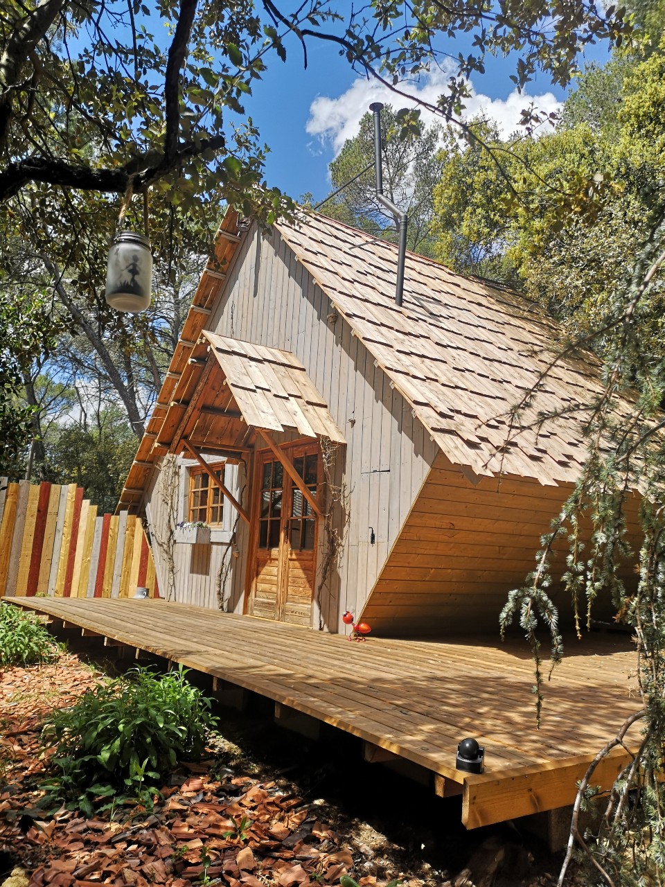 Sortilège & SPA — Cabane avec bain nordique à Bouches-du-Rhône à Marseille — espace de vie