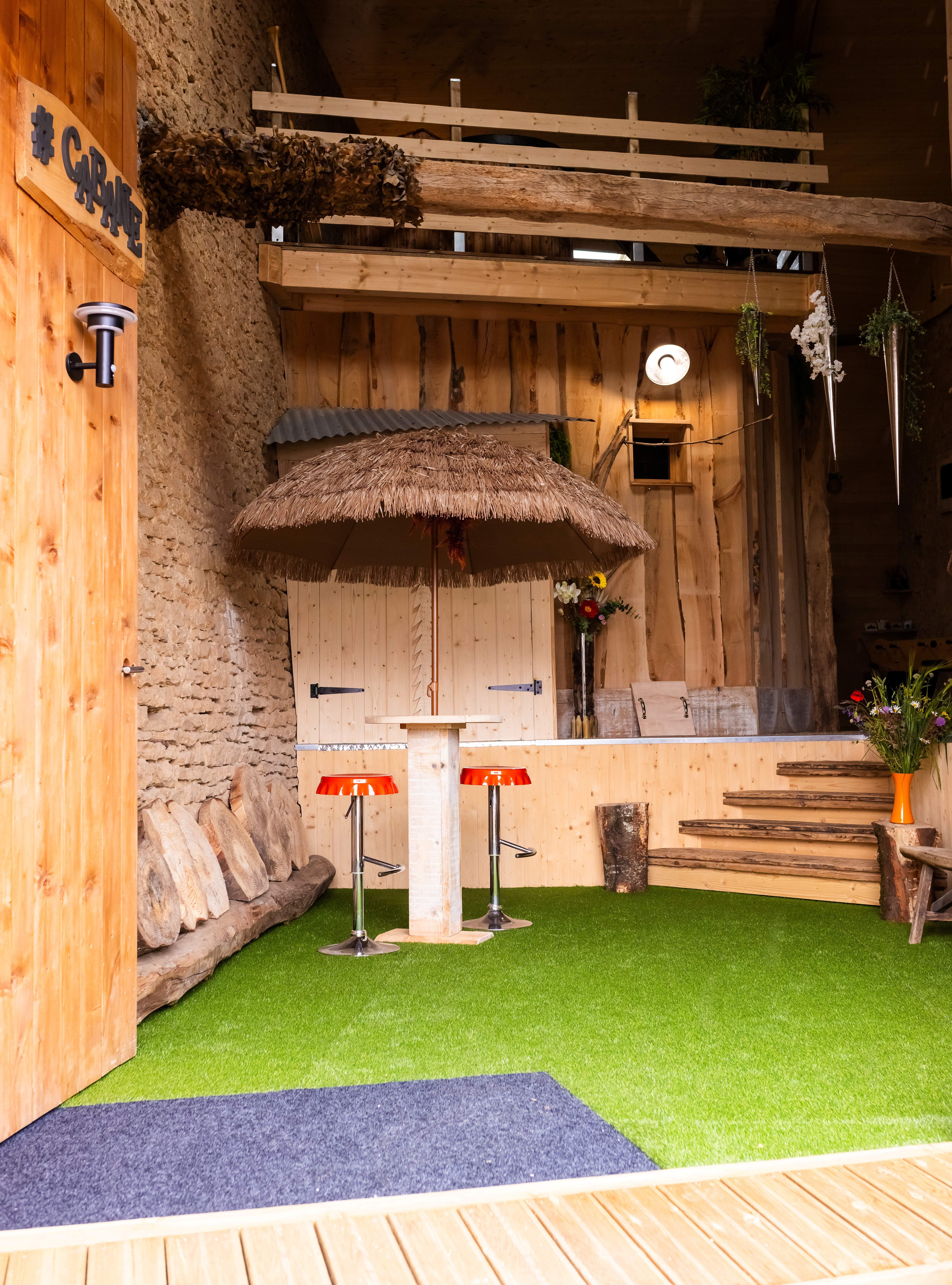 La Cabane et SPA Chez Jules — Cabane avec spa à Doubs à Besançon — cuisine