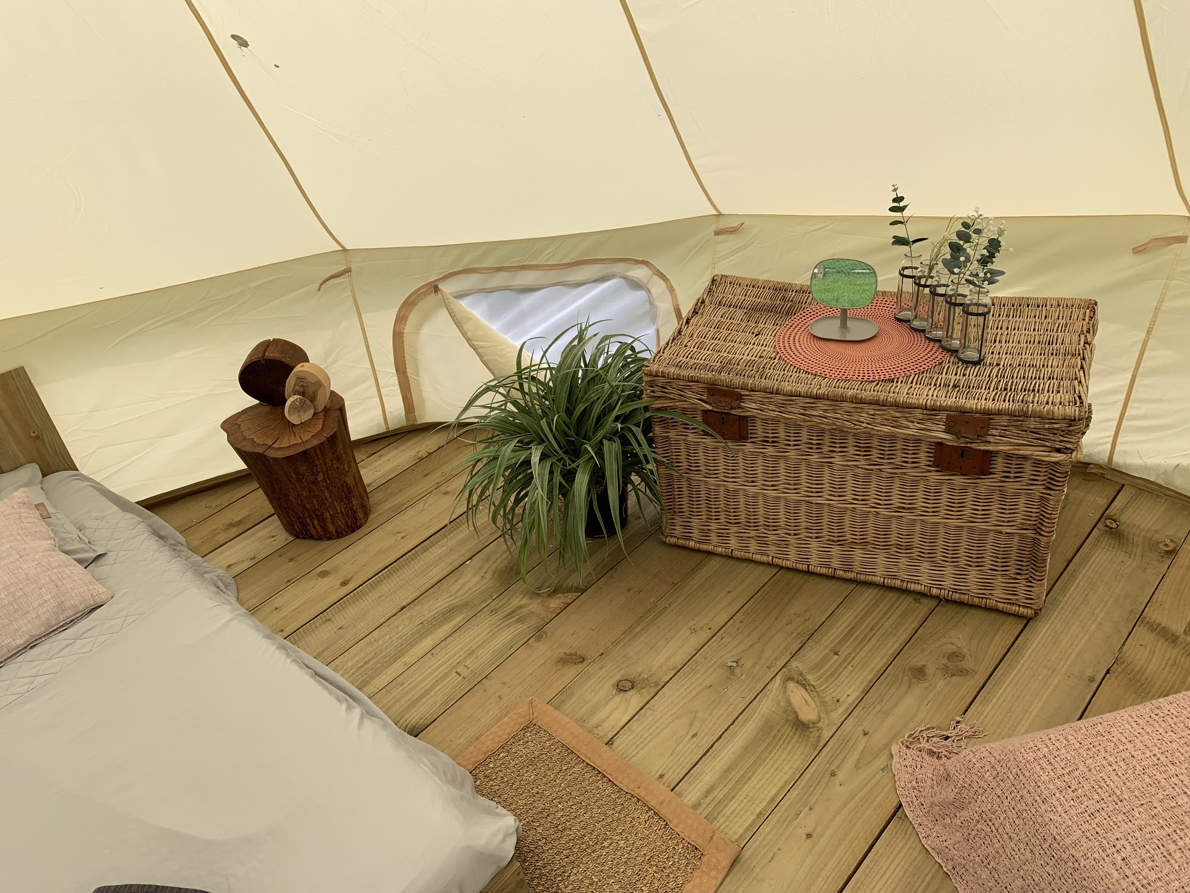 Tente Sibley T4 — Séjour nature avec spa à Eure-et-Loir à Chartres — cuisine