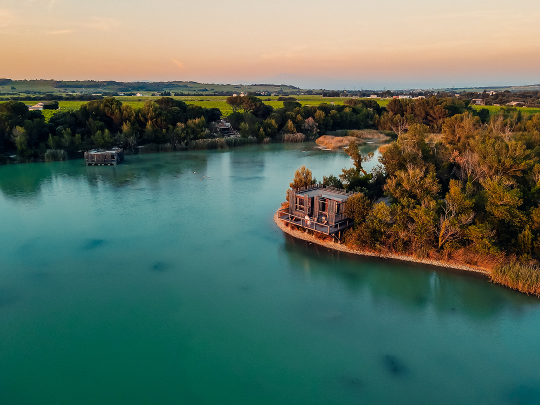 Cabane Spa Provençale : une expérience unique en hauteur à Sorgues — espace de vie