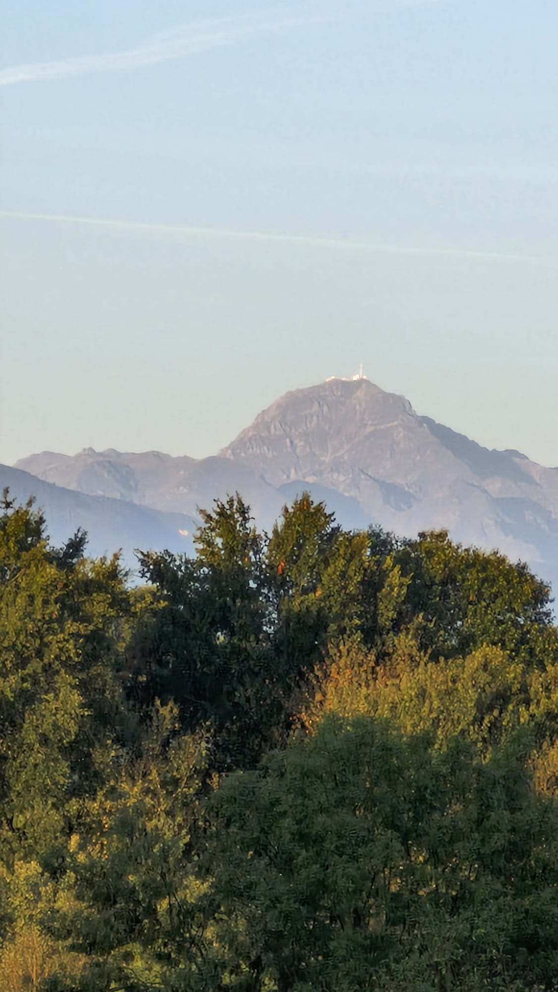 Évasion dans une bulle avec spa privatif en Haute-Garonne à Les Tourreilles — vue depuis la terrasse