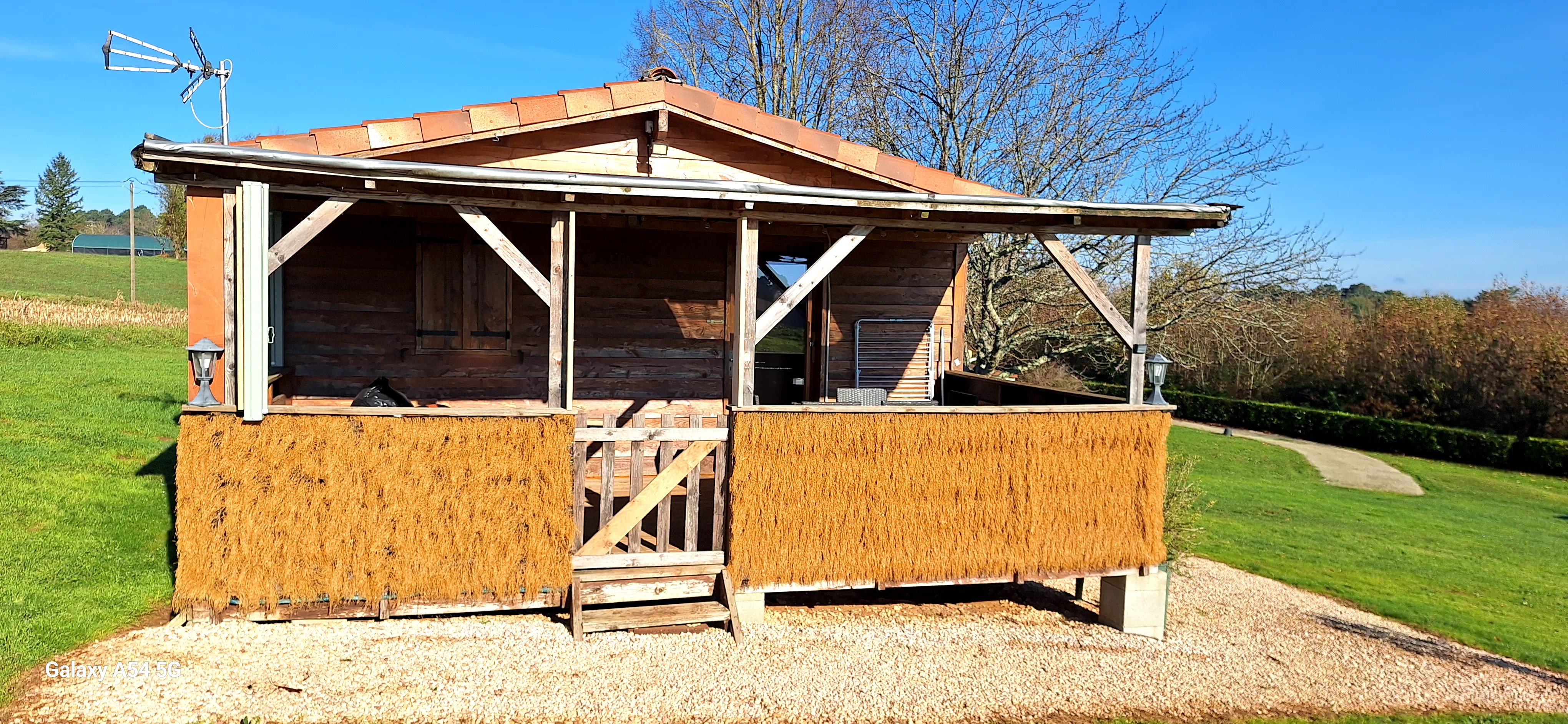 Le Chalet douillet — Chalet avec spa à Saint-Geniès en Dordogne à Saint-Geniès — vue intérieure