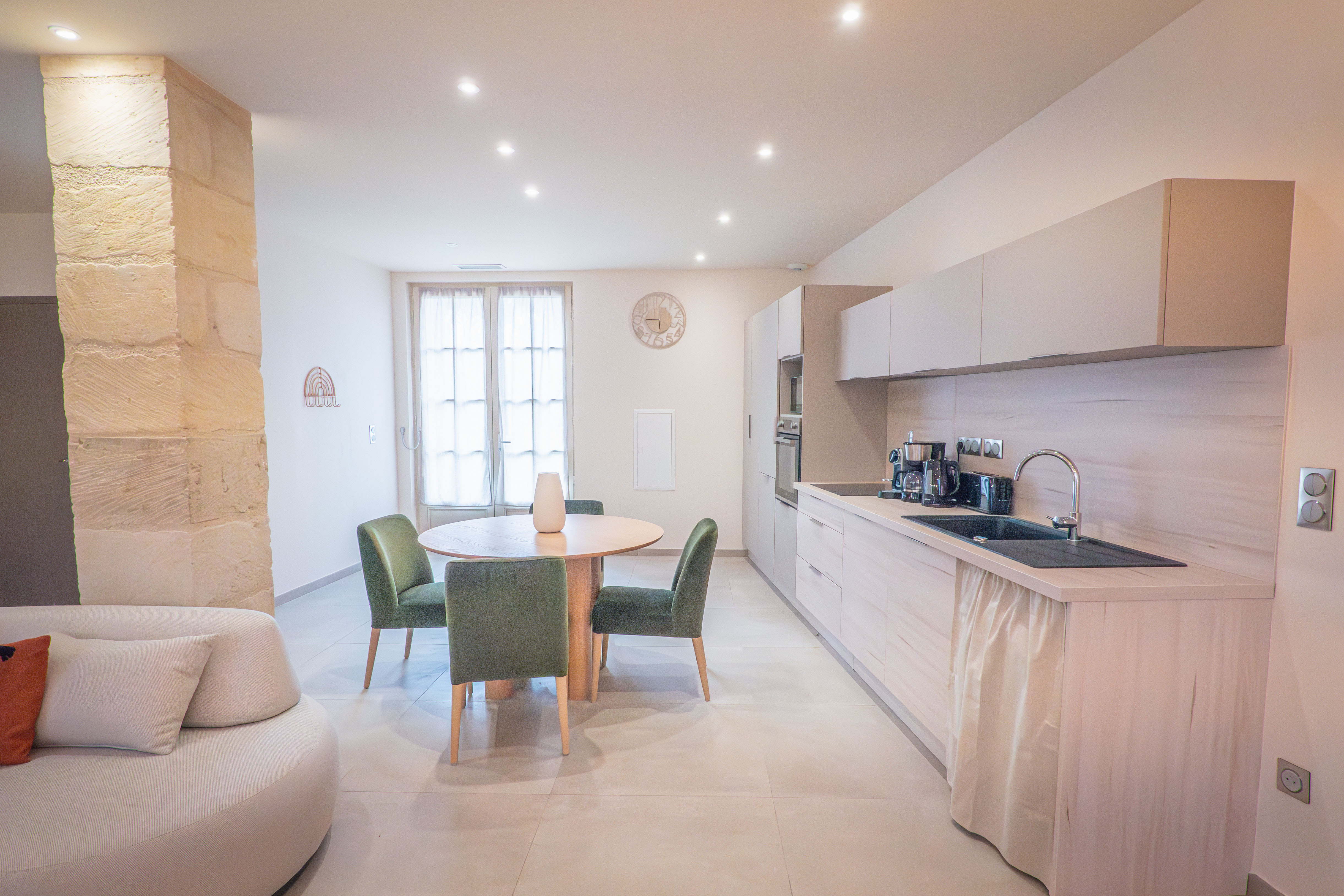 L'Orangerie du Château : un gîte 5 étoiles avec spa à Pezenas — salle de bain
