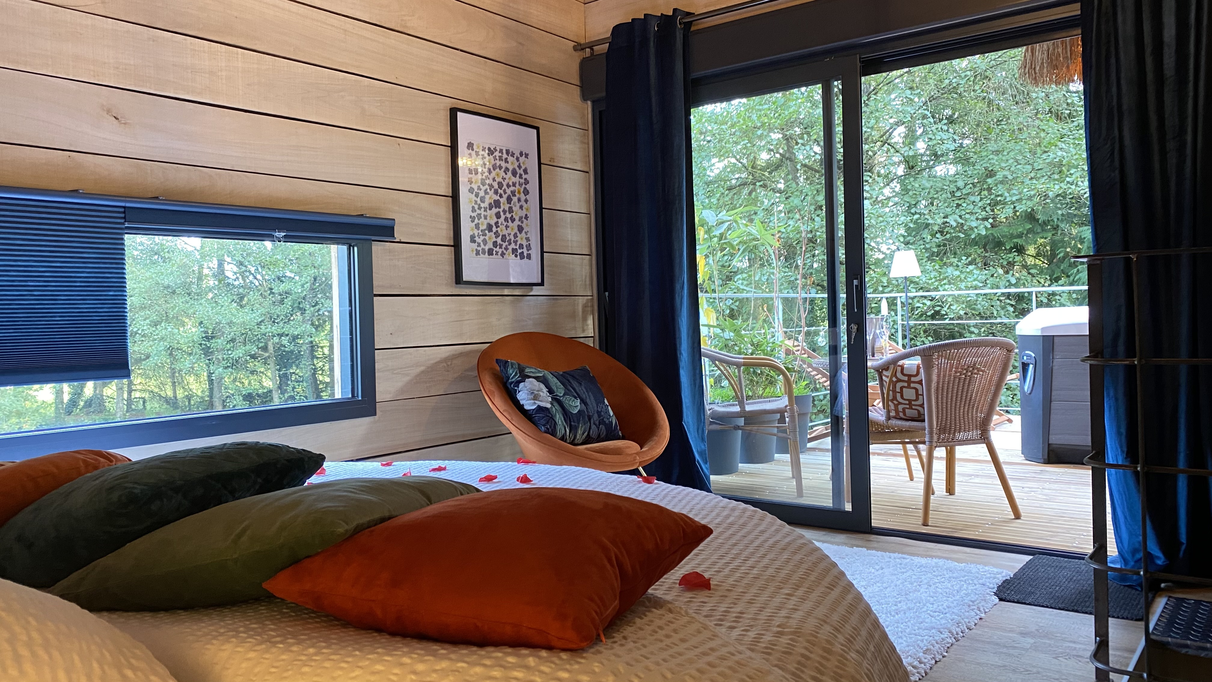 Chalet Spa sur pilotis — Cabane sur pilotis avec spa à Ille-et-Vilaine à Rennes — détail architectural
