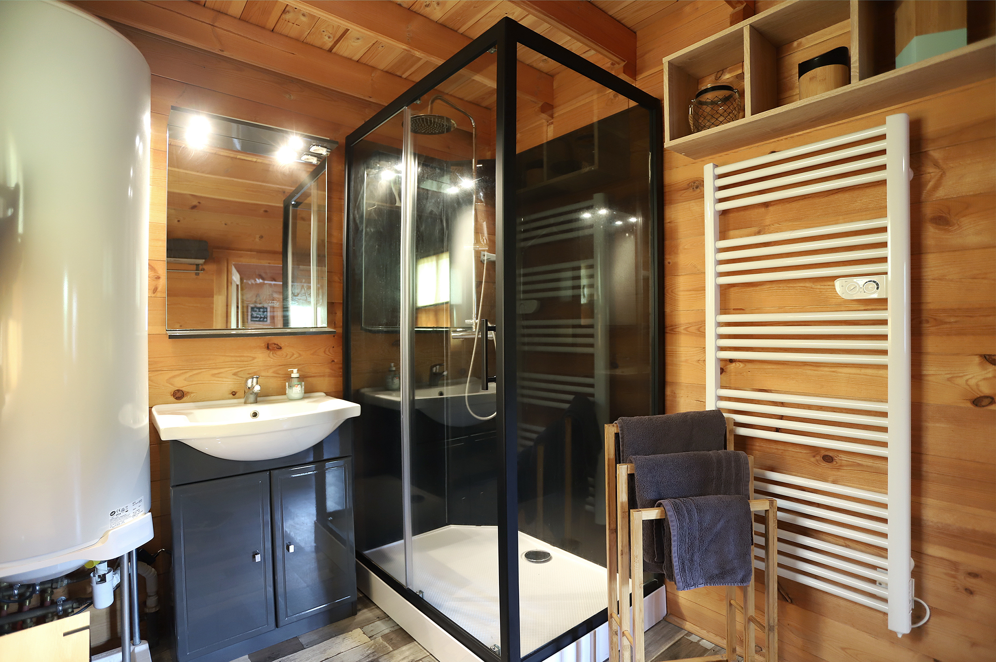 Le Cottage avec spa PRIVATIF n°2 — Chalet bien-être à Côtes-d'Armor à Ploufragan — salle de bain